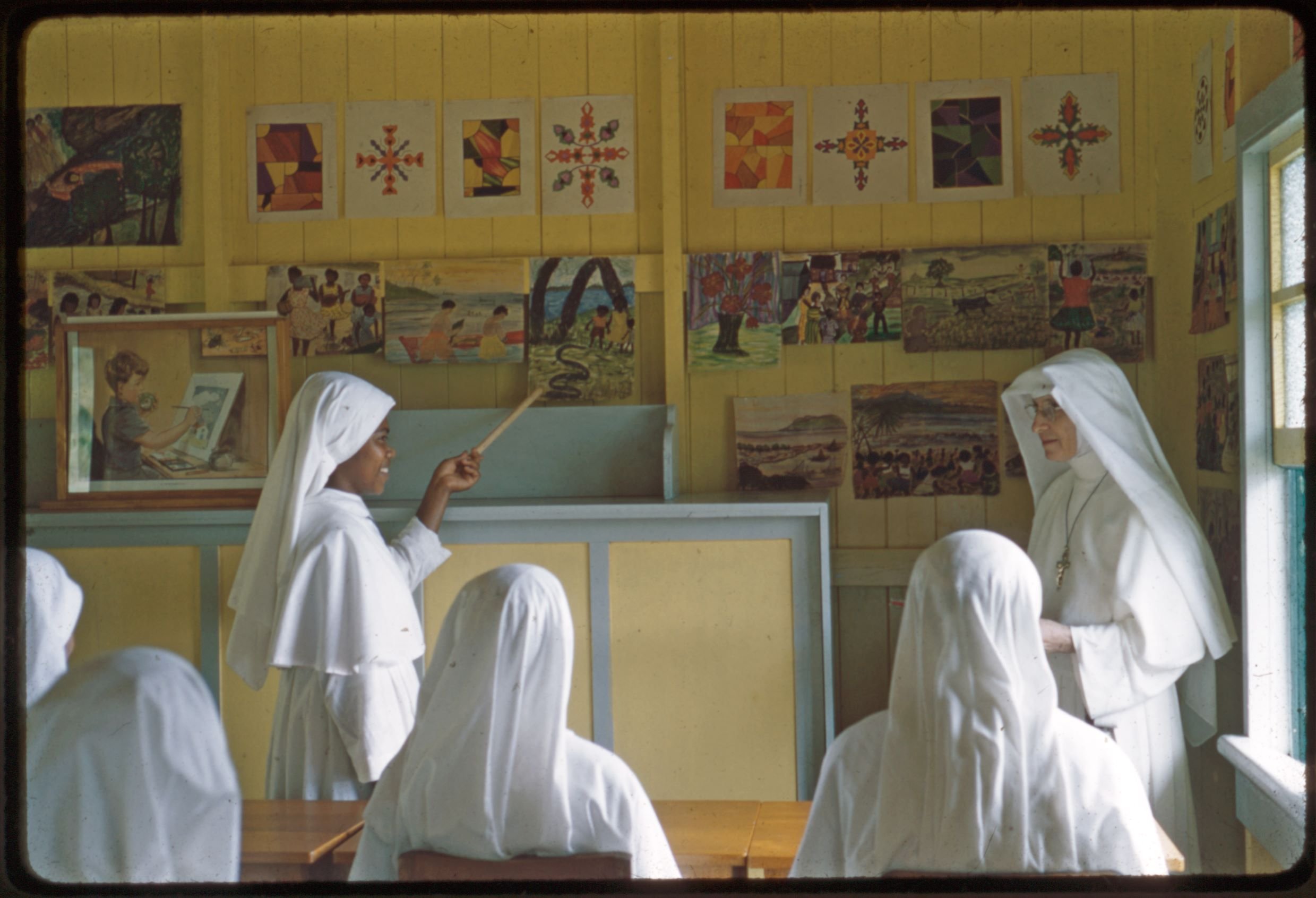 Sr Baptist Whyte and novices during an art lesson, ca 1958-ca 1961