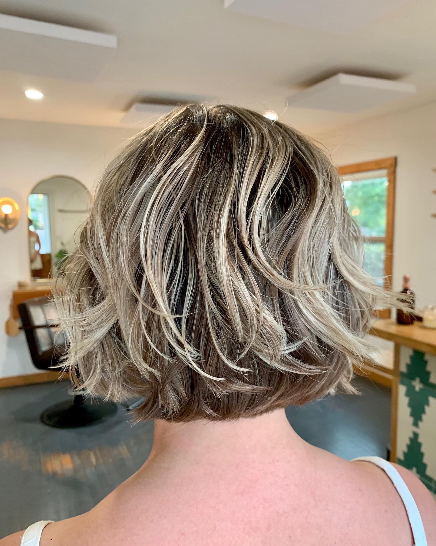 Short and sassy! By @tori.salonrise