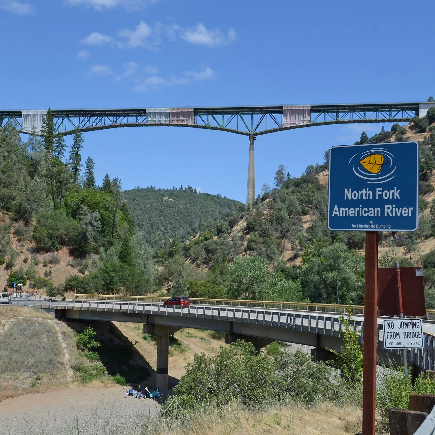 North Fork American River Bridges. The tall, Foresthill bridge is scary to walk across. Reportedly the tallest bride in Cal by deck height. Great area to go swimming when there's water flowing.
.
.
.
.
.
#foresthill #goldcountry #hwy49 #exploratograp