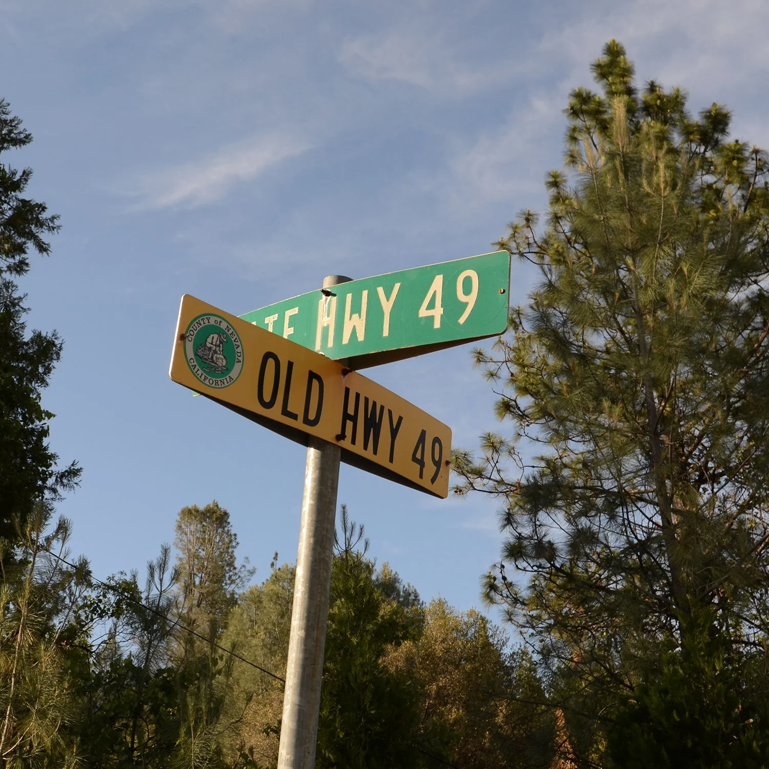 Which road should i take
.
.
.
.
.
.
.
#goldrush #hwy49 #californiagoldcountry #goldmining #oldhwy49 #motherlode #roadtrip