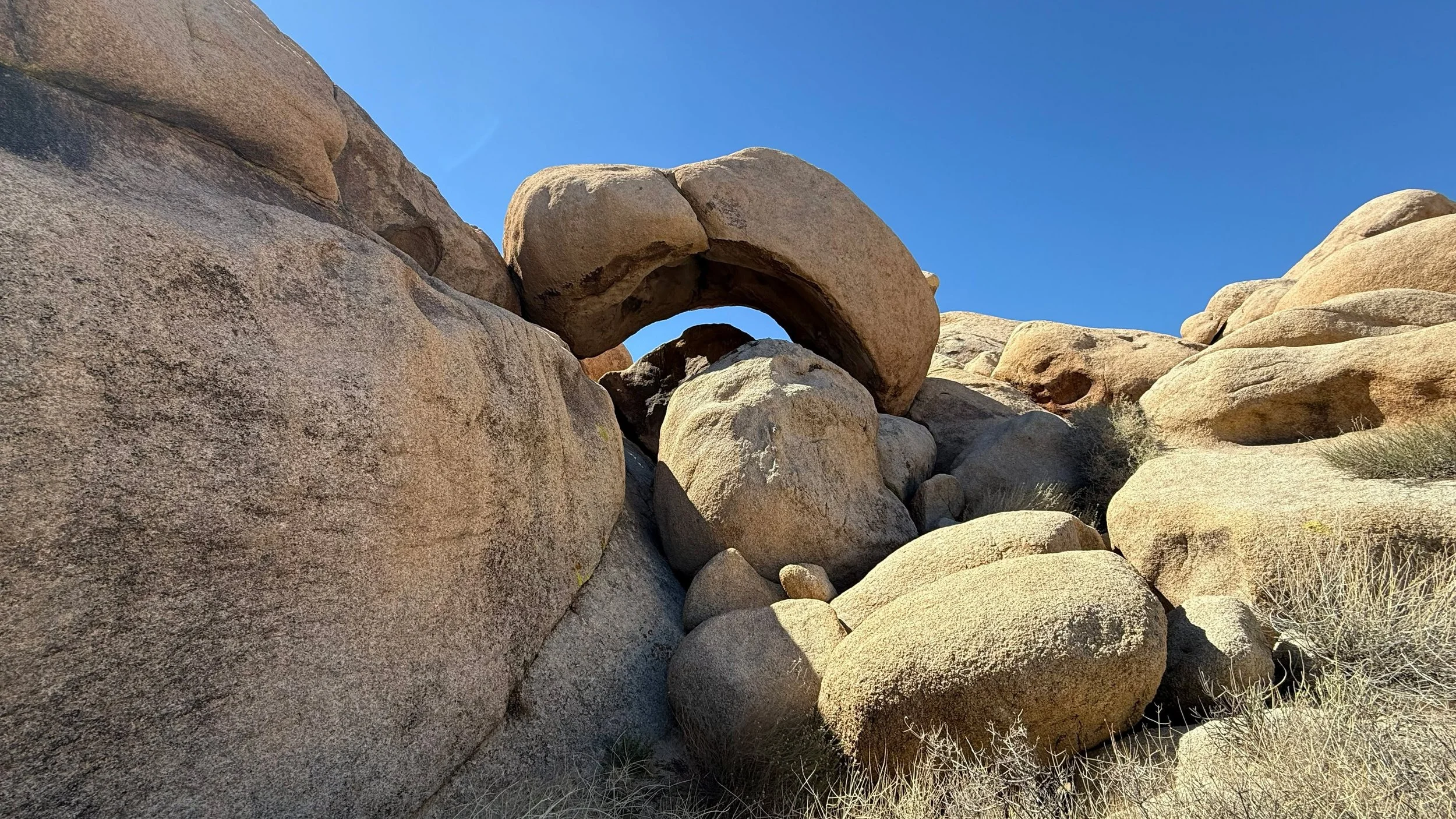 big bend. this is really big.
.
.
.
.
#joshuatreenationalpark #jtnp #rockscrambling #dayhike #wow