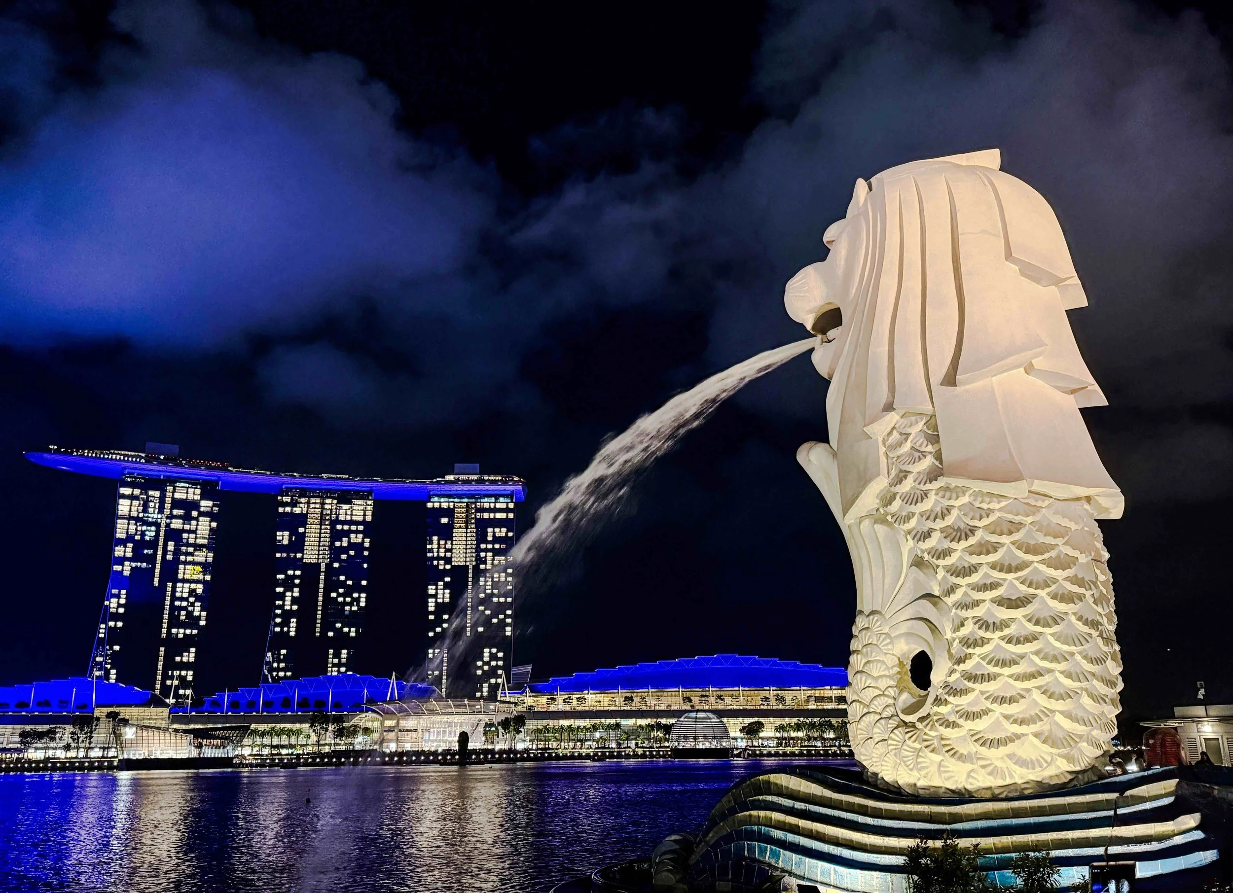 Merlion and Marina Bay Sands, Singapore