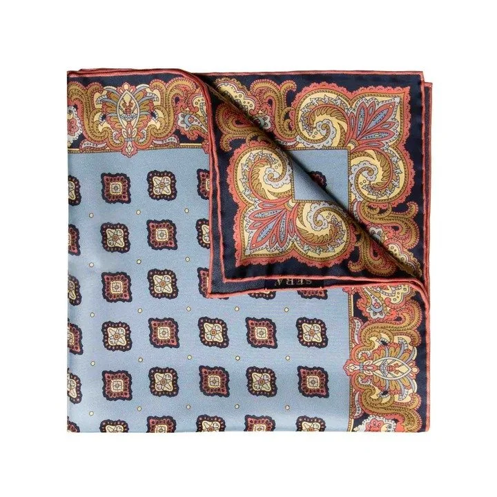 serafinesilk-pocket-square-WINTERFLOWERS-LIGHTBLUE-CARDO_WF004_2_720x.jpg