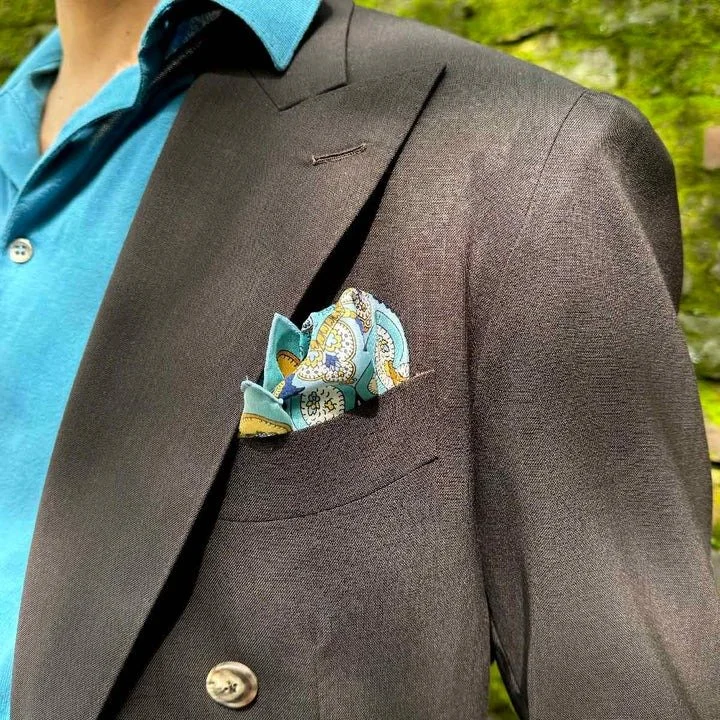 Etna_pocketsquares__000002_ET004_ETNAPLUM_720x.jpg