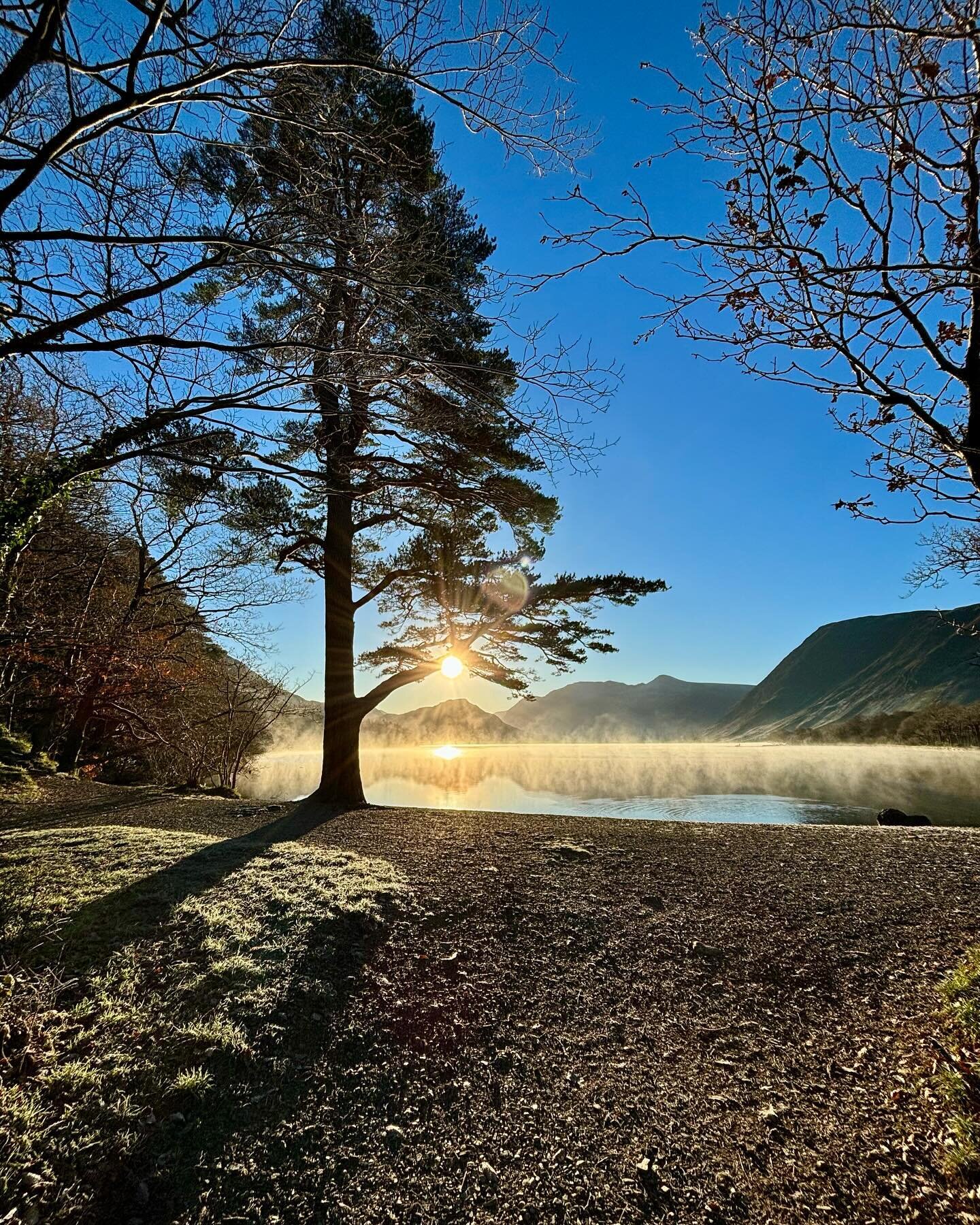 December 1st and what a morning at Crummock Water! 

#December #StepIntoChristmas #ScaleHill #Loweswater #smokeonthewater #crummock #crummockwater #lakedistrict #your_lakedistrict