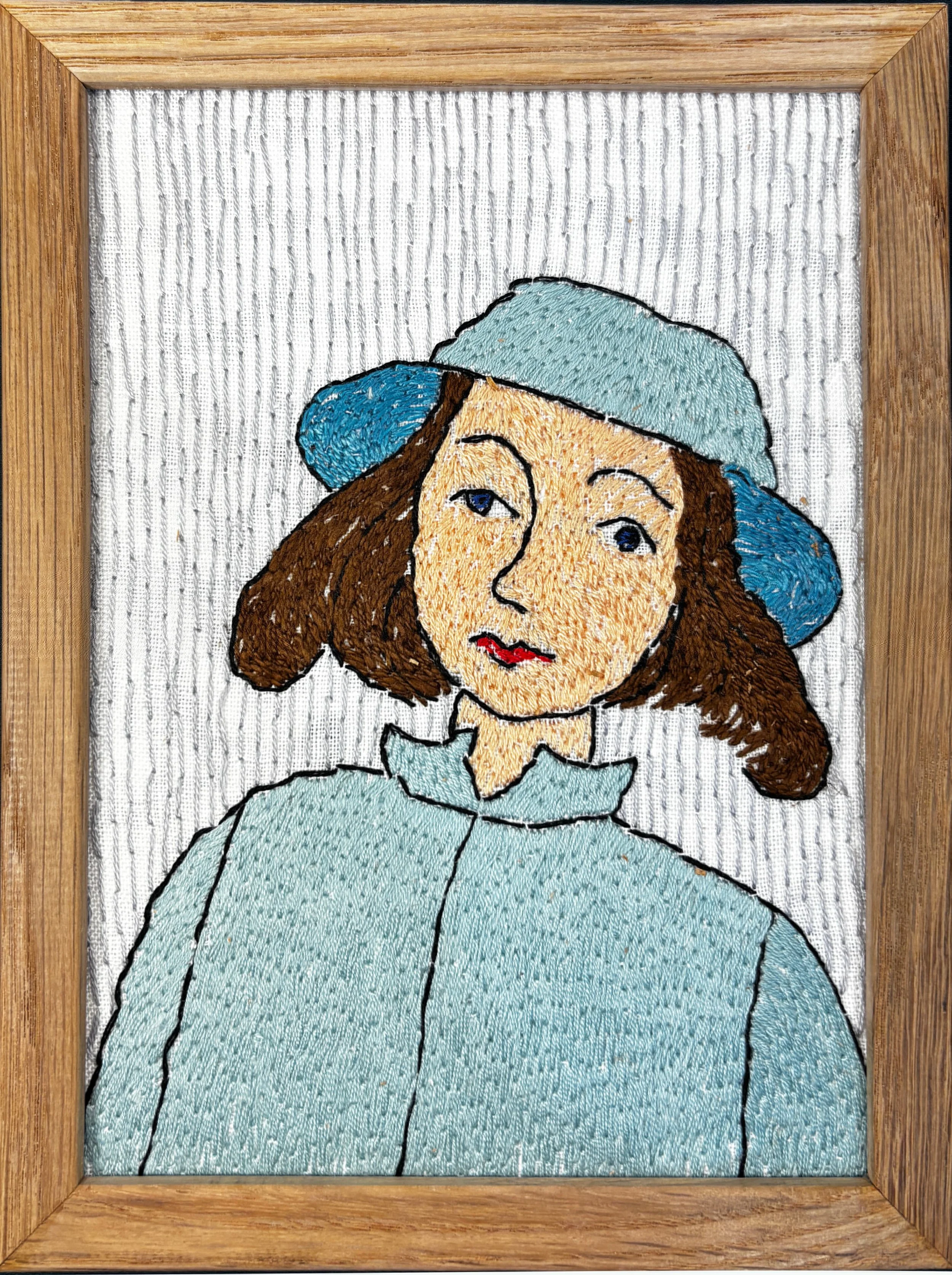 "Portrett kvinne 4", broderi på lin i treramme. 13x18cm, kr.1800