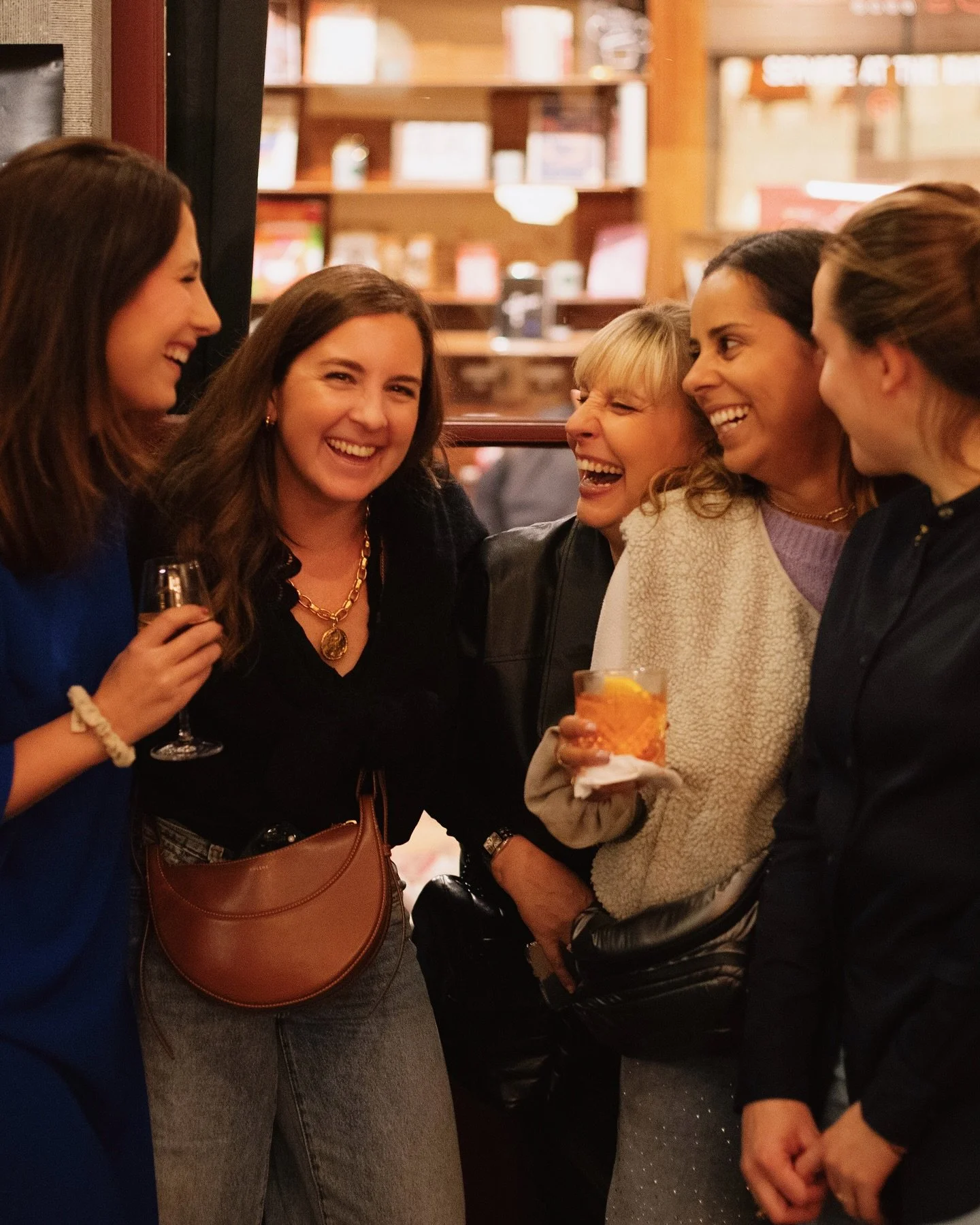 Hors Norme, c&rsquo;est vous 💫

Depuis 5 ans,&nbsp;les membres Hors Norme&nbsp;donnent vie &agrave; cette aventure : des entrepreneuses qui partagent leurs r&eacute;ussites, leurs doutes, leurs id&eacute;es et surtout, leur &eacute;nergie. Ensemble,