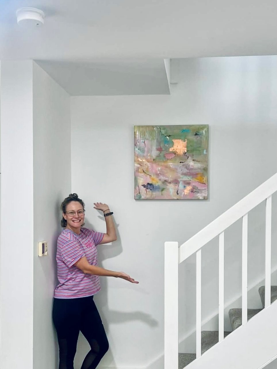 I just love seeing my paintings hanging in their new home! Thank you @samanthajd511 for the pics 😘 

#originalpaintings #paintingforsale #australianartist #foreverhomes #artforyourwalls