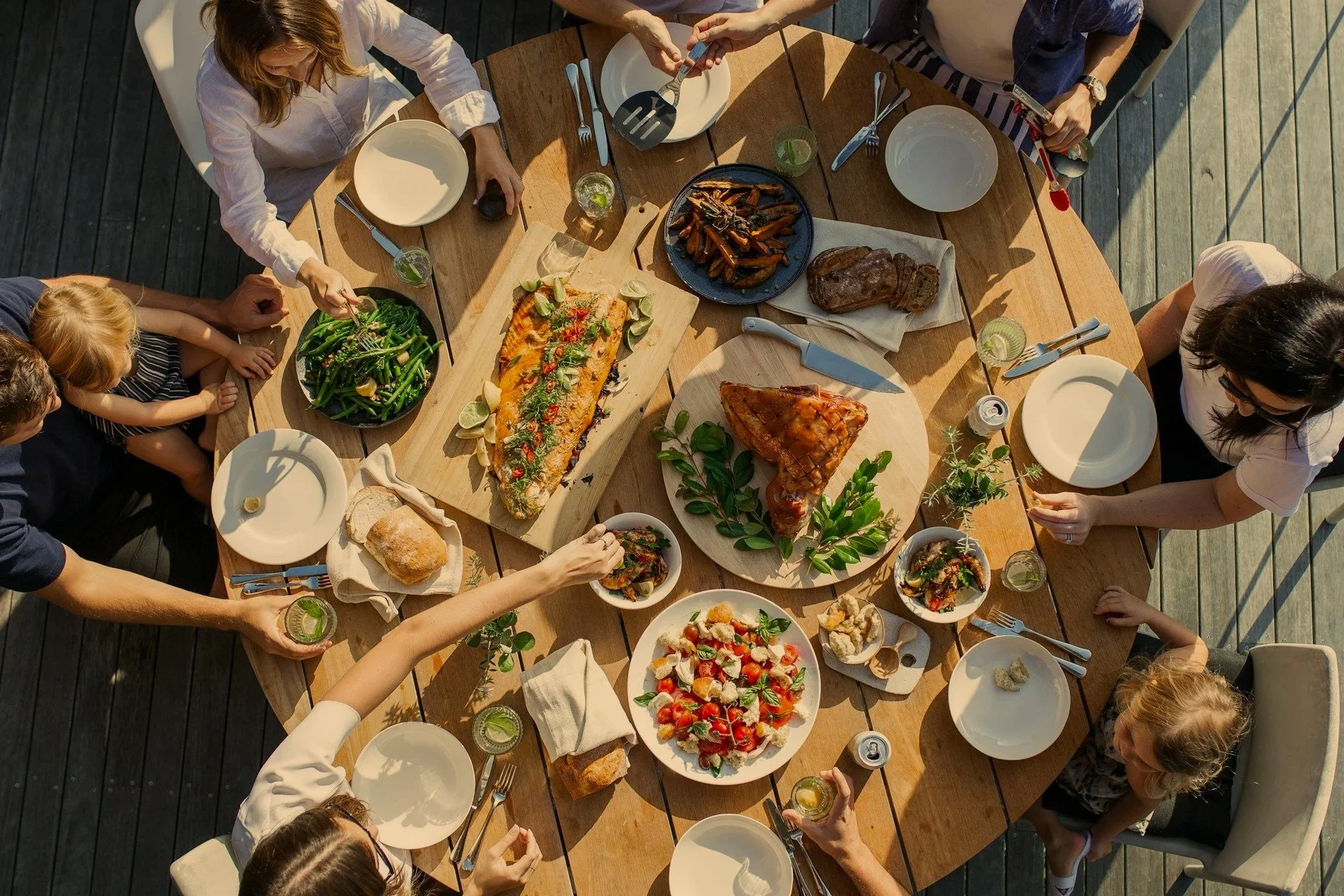 #223 Connection Counts: How Kindness and Sharing Meals Can Transform Your Wellbeing Lessons from the World Happiness Report 2025