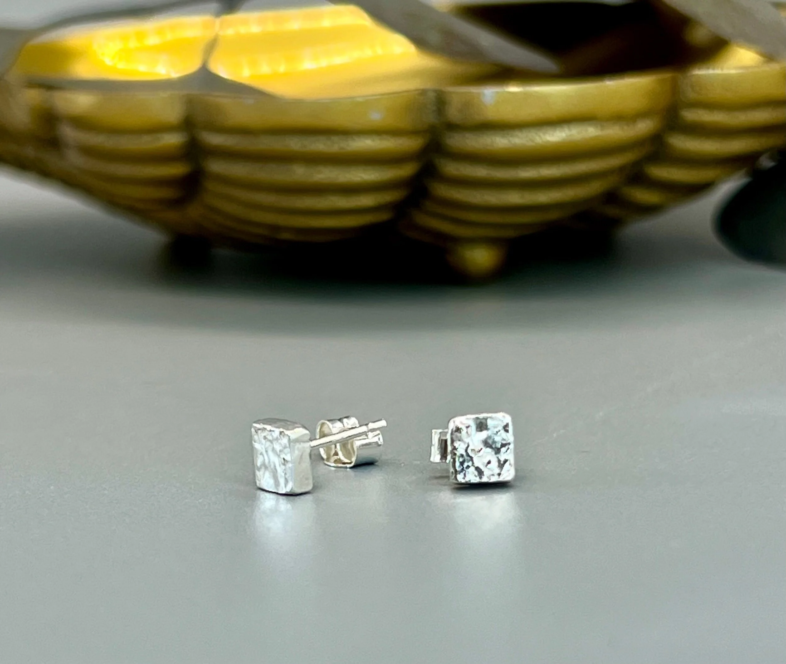 E09C07BE-D8F8-4437-ABF5-78FE92860DB5