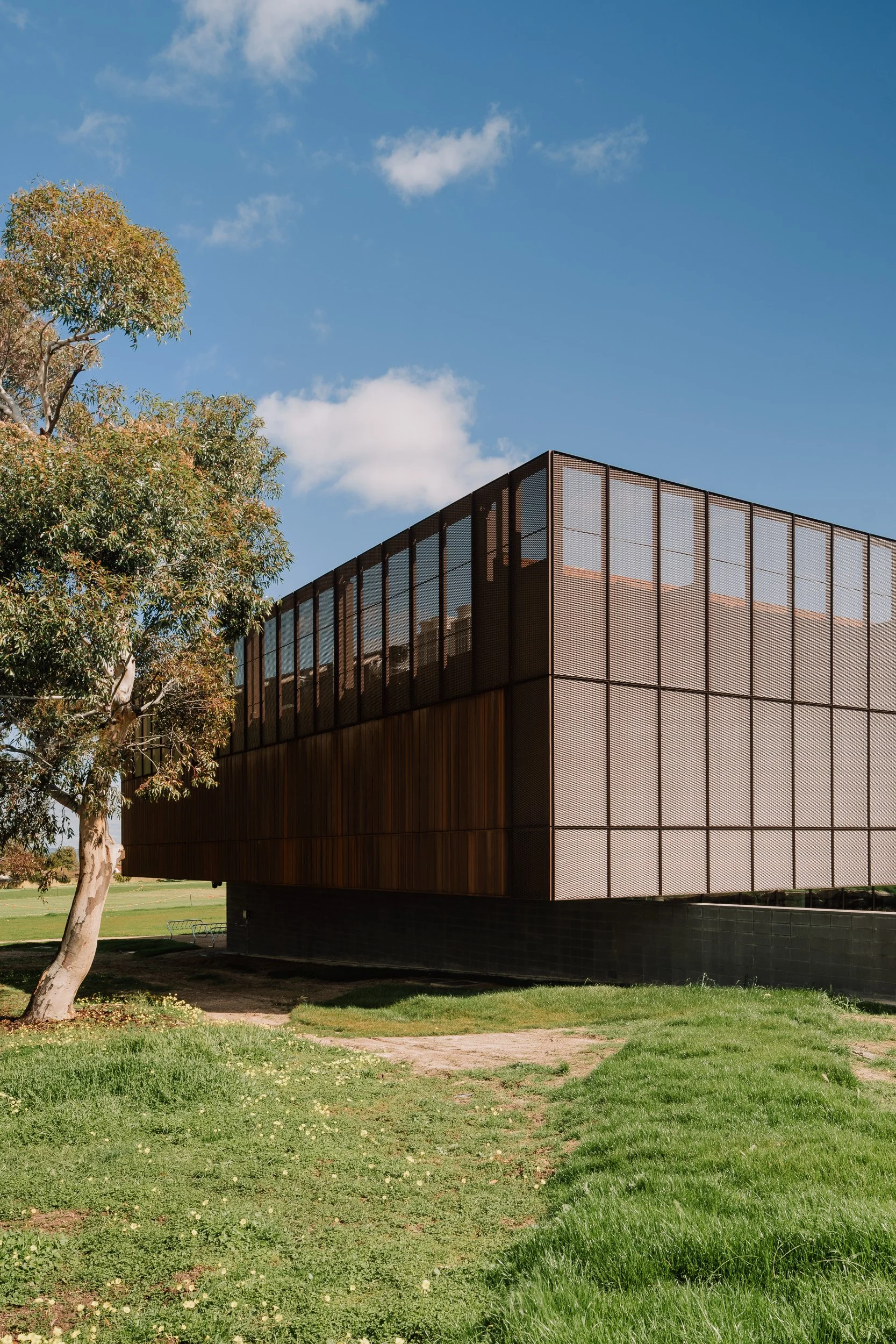 Hights tech-4_BashImage.jpg