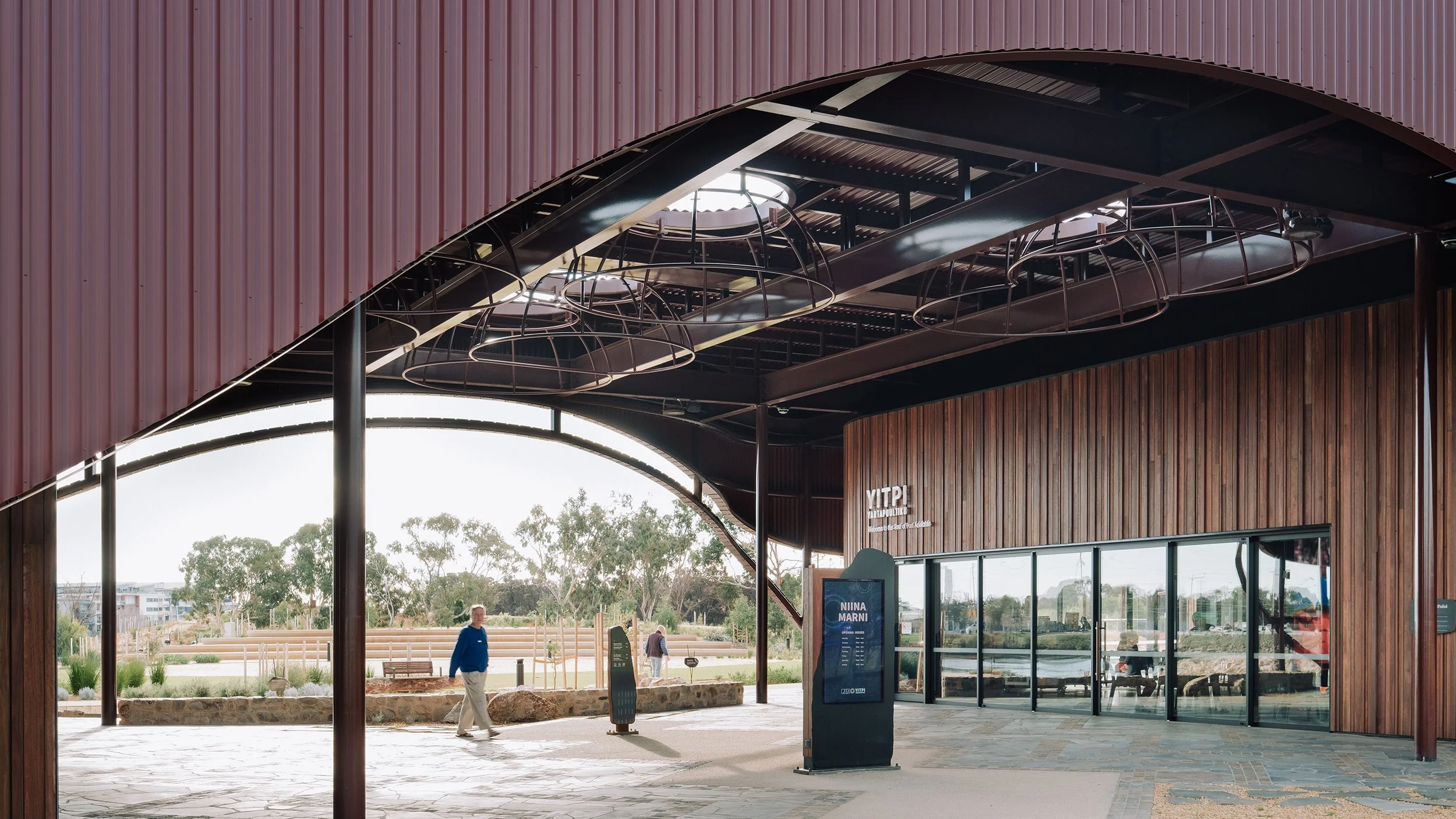 Yipi T2_WAX-1_BashImage_web.jpg