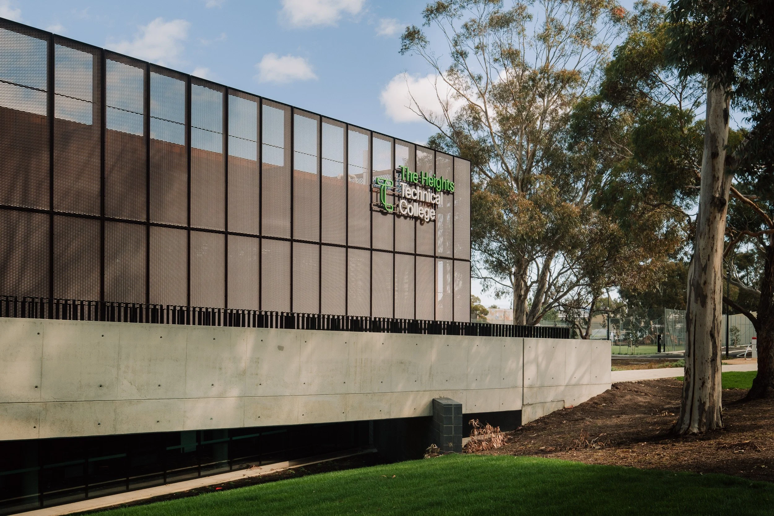 Hights tech-6_BashImage.jpg