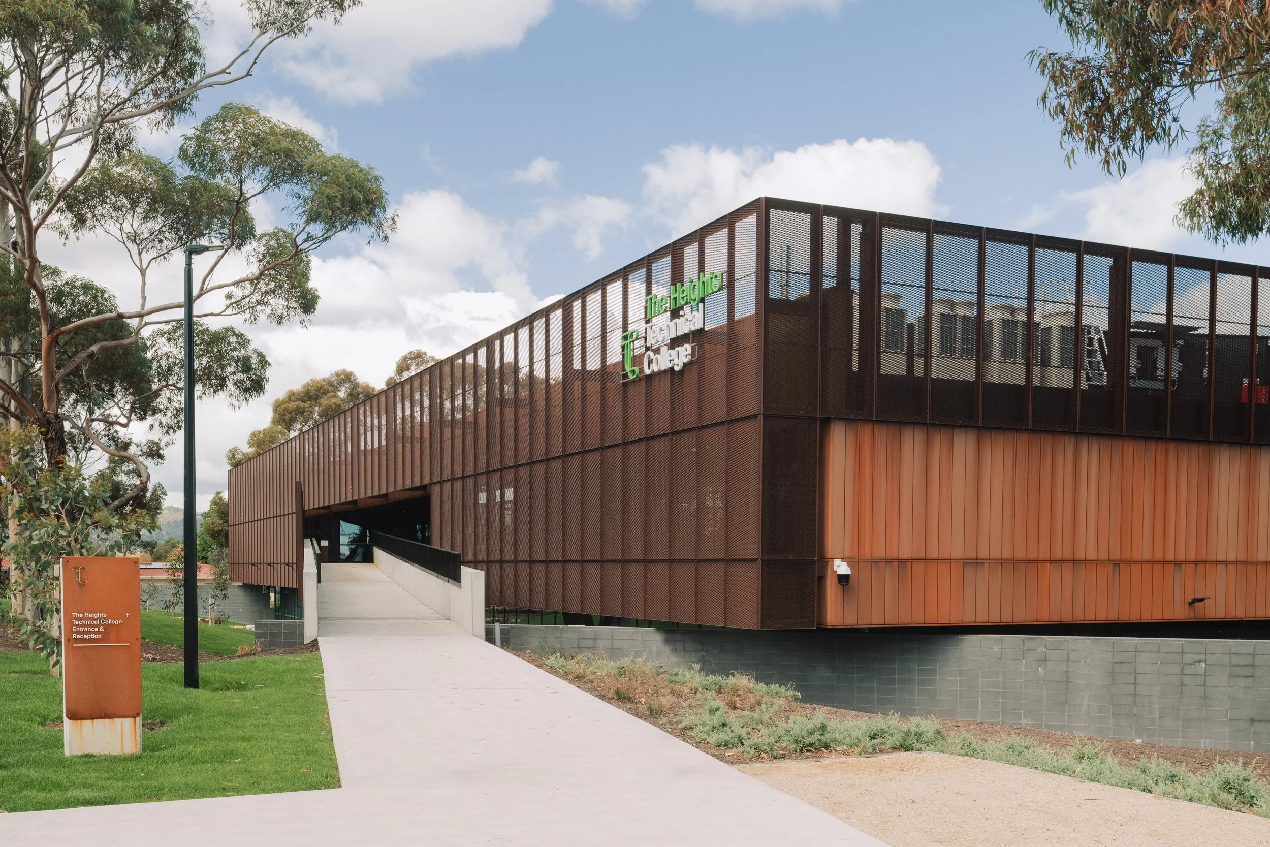 Hights tech-1_BashImage.jpg