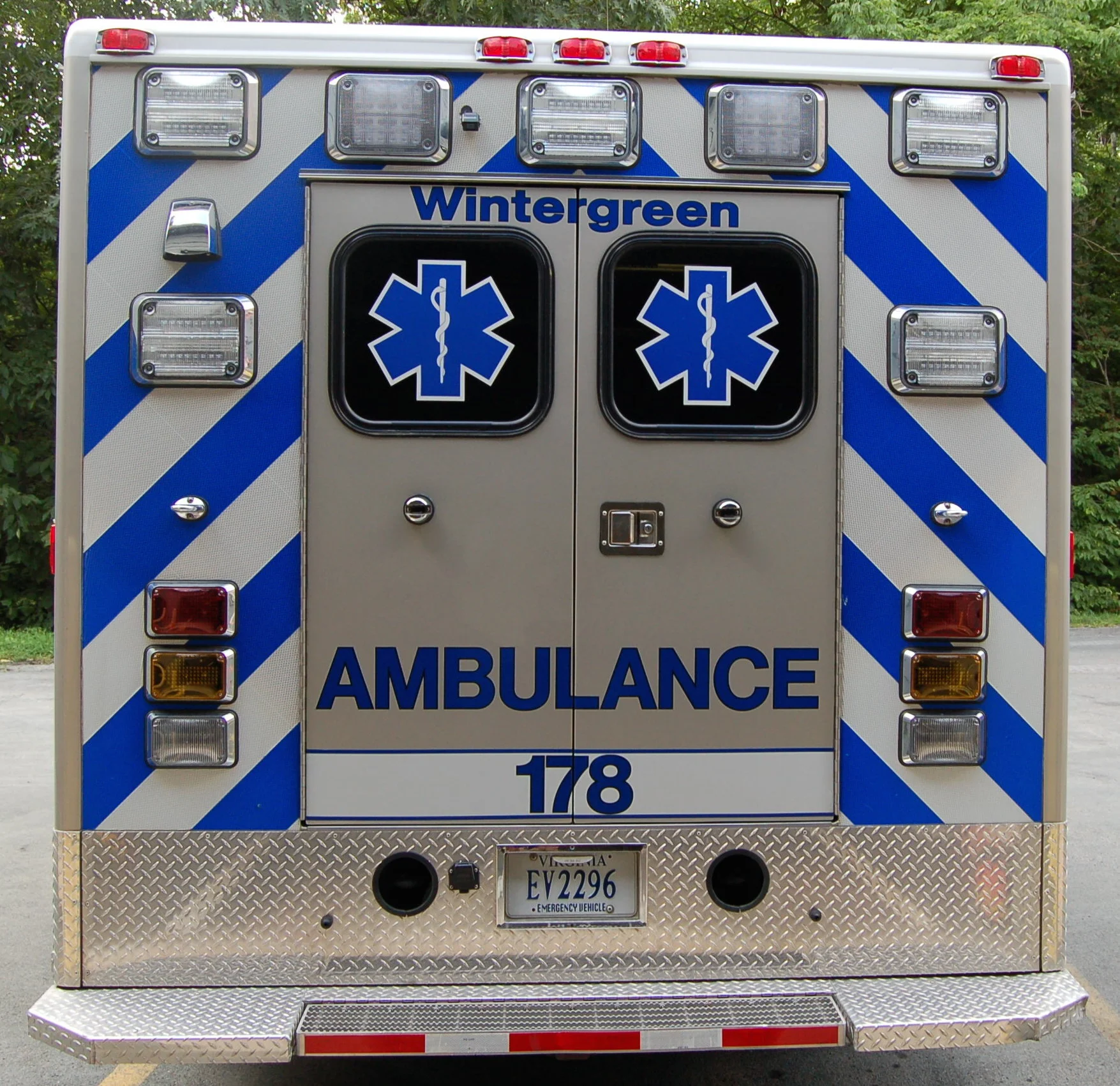ambulance rear.JPG
