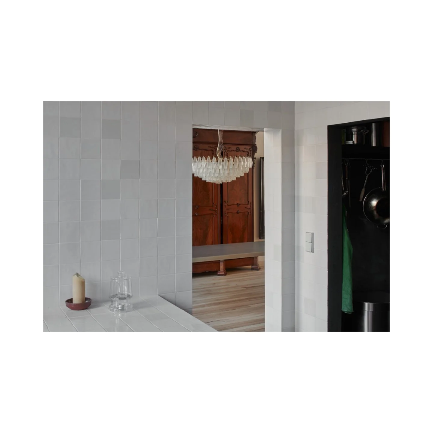 Shot for @lensvelt, Maarten van Severen Table (@studio_nauta @hans_lensvelt)
.
.
.
#architecture #design #maartenvanseveren #table #architecturephotography #architecturalphotography #modernarchitecture #archphoto #photography