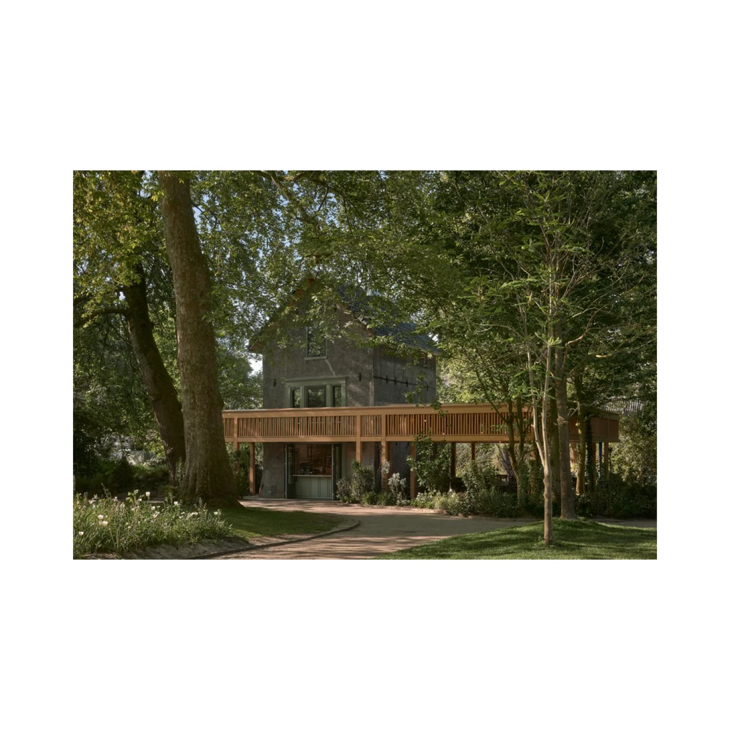 Duivenhuis Artis, shot for @atelierfront
.
.
.
#architecture #architecturephotography #photography #plant #tree #urbandesign #landscape #garden #landscaping #soil #apartment #facade #plantation #roof #green #couple #woodconstruction #artis #woodarchi