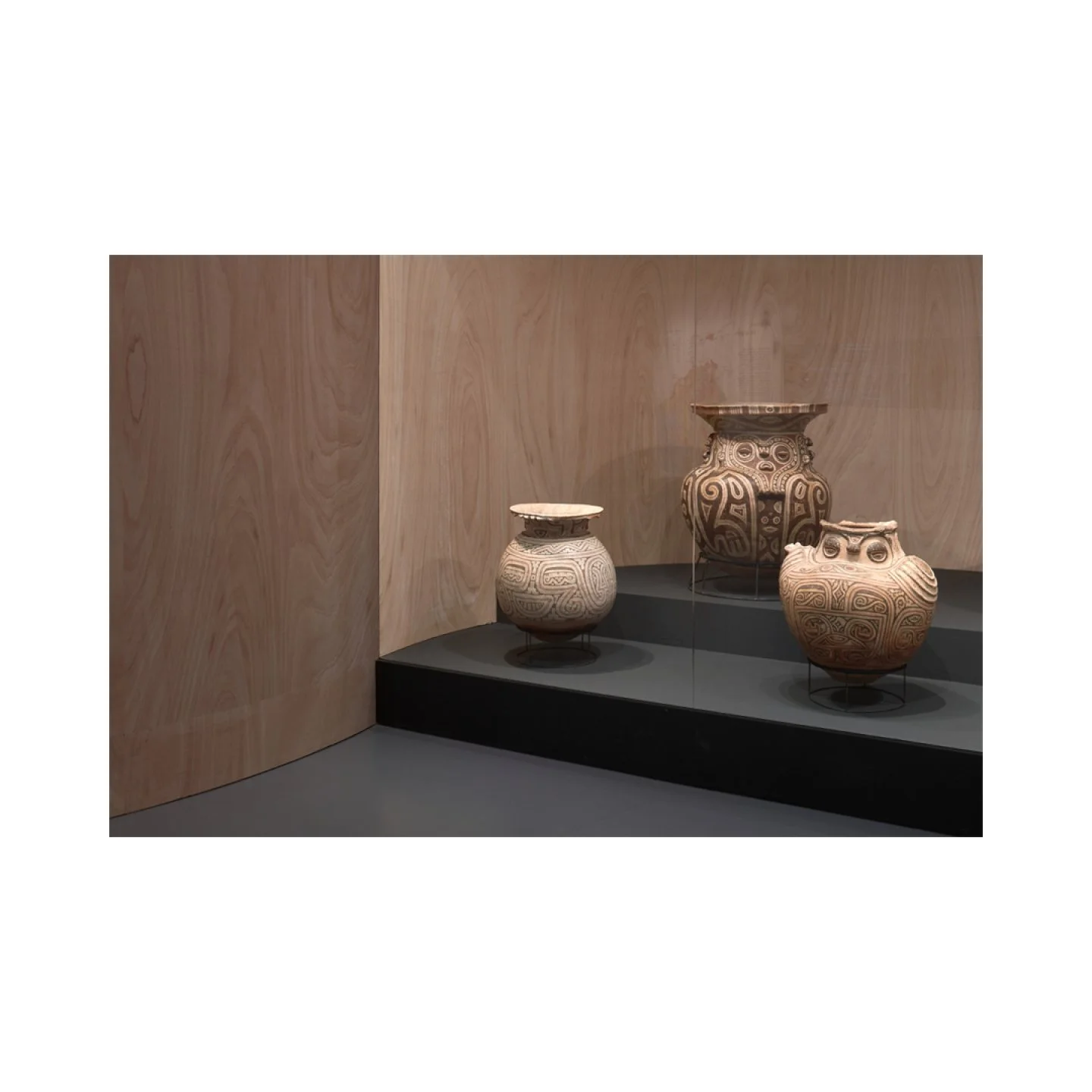 Exhibition, Amaz&ocirc;nia, Mus&eacute;e du quai Branly, Paris shot for @roll_office

Graphic Design: @studioplastac
Lighting Design: @studio_10_30
Fabrication: @barem_production
.
.
.
#exhibitiondesign #museumlife #artlover #artoftheday #contemporar
