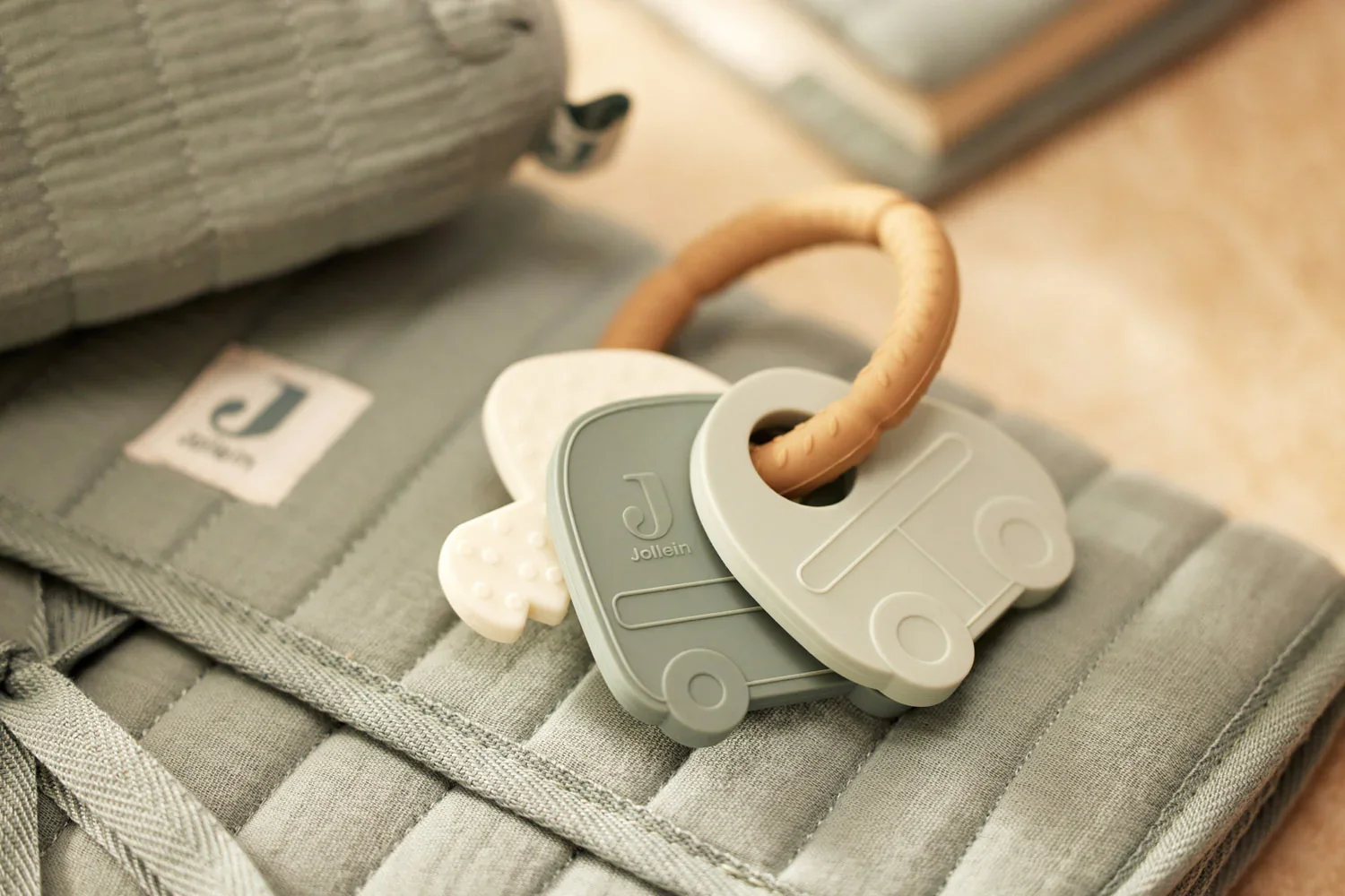 MORDEDOR LLAVERO SILICONA - COCHES