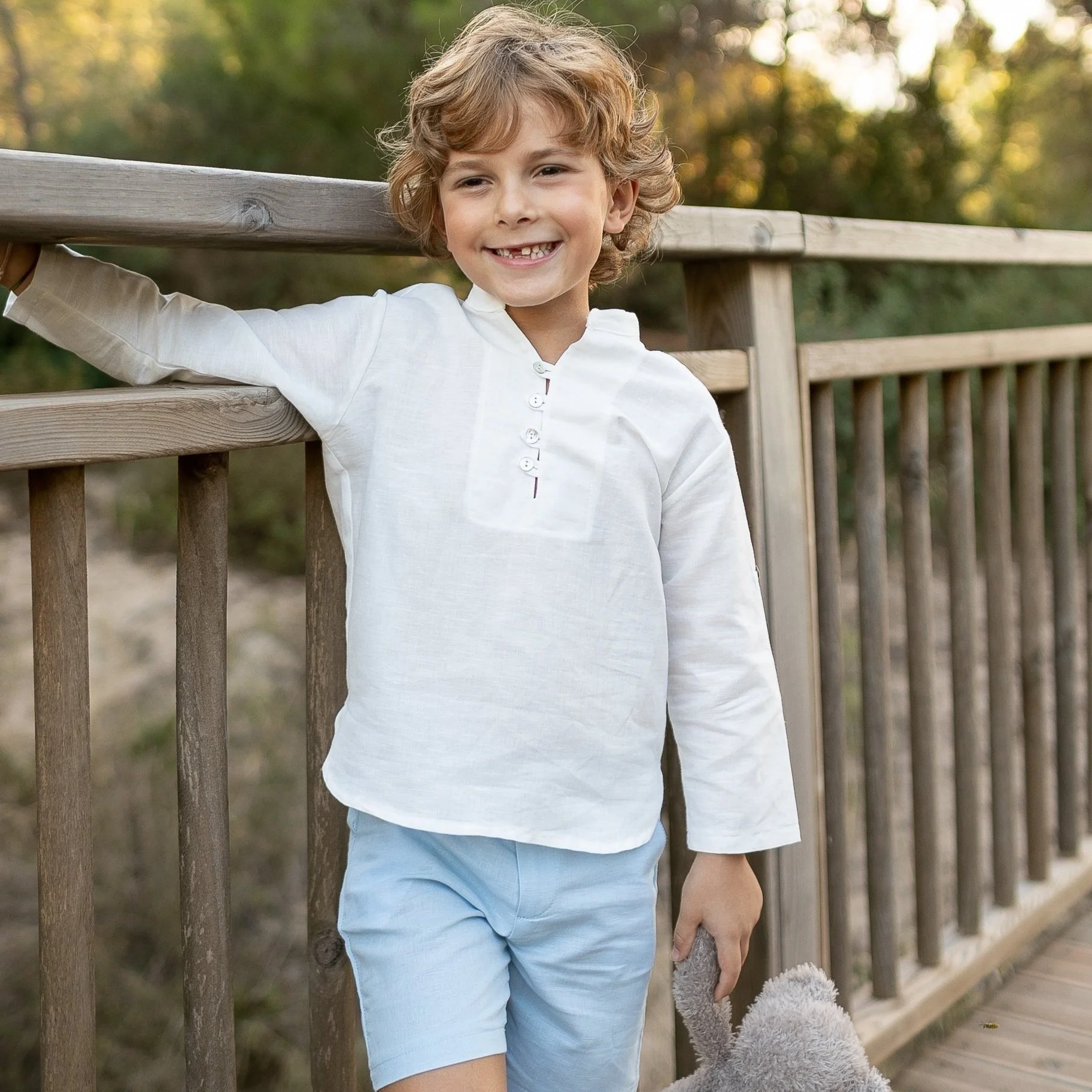 Conjunto de niño en celeste y blanco
