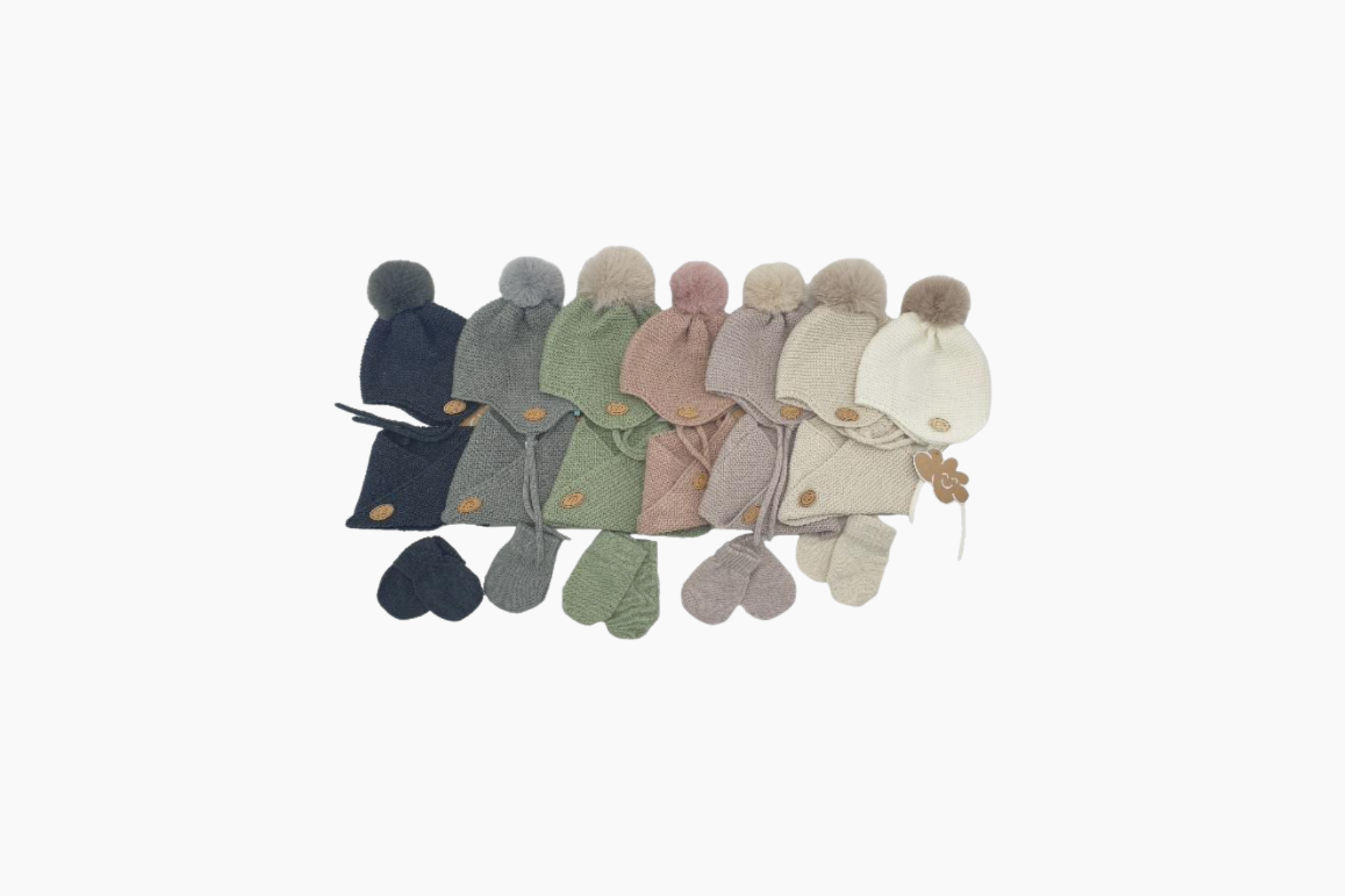 CONJUNTO DE GORRO, CUELLO Y MANOPLAS BEBÉ