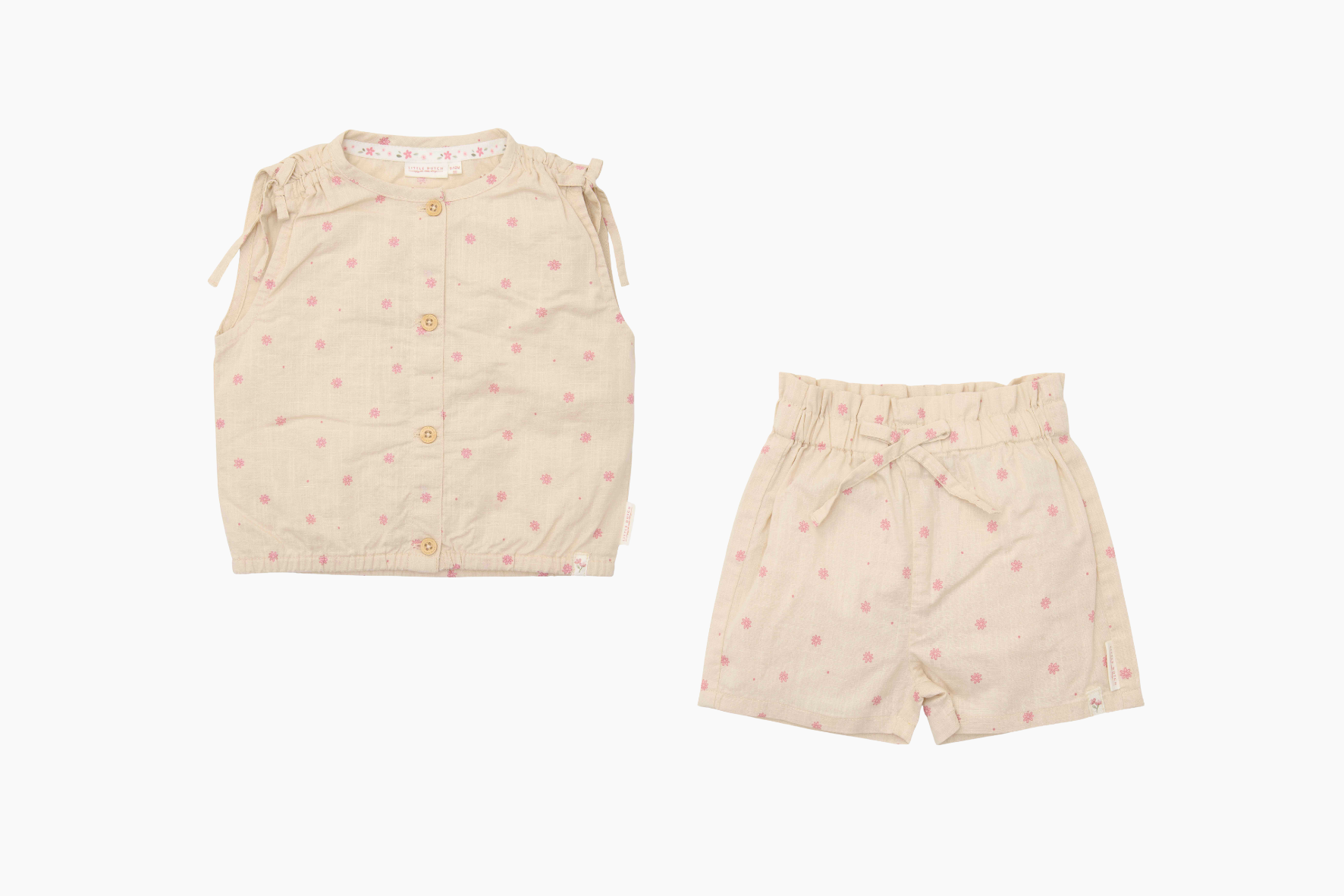 Conjunto de camisa y short arena con flores