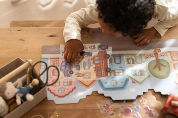 LIBRO PEGATINAS CREA TU HISTORIA BOMBEROS