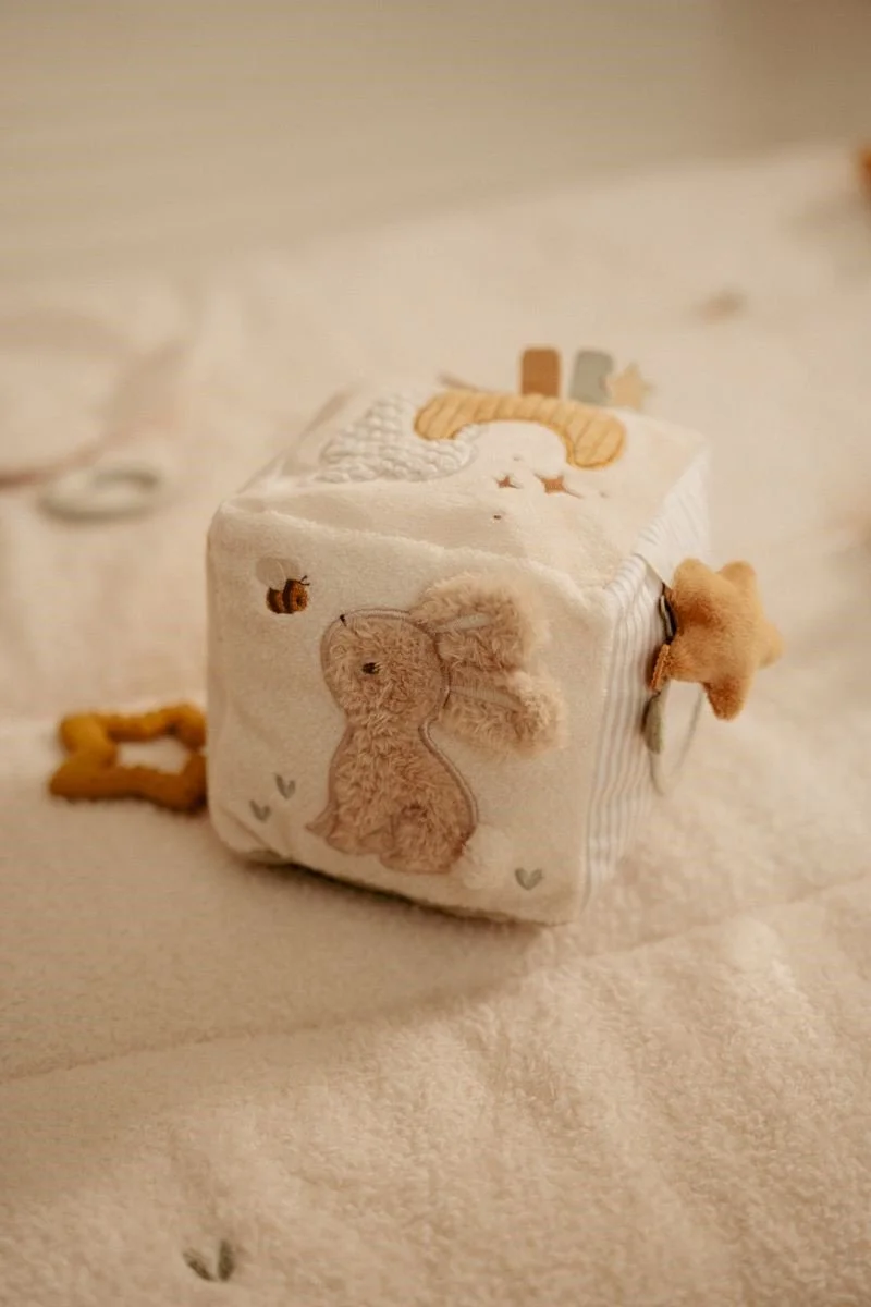 CUBO BLANDITO DE ACTIVIDADES Newborn Naturals