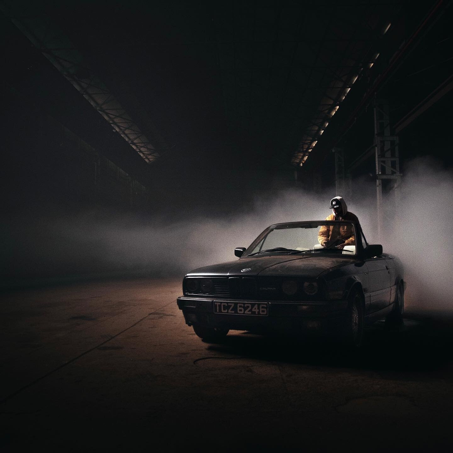 Fact: Haze makes everything cooler... as do old beamers 👌🏼🔥 @swvnofficial @visualcreativity 

#photography #film #moody_tones #moodygrams #vintage #beamer #carsofinstagram #carphotography #alpina #bmw #musicvideo #rap #cinematographer #edit #rap #
