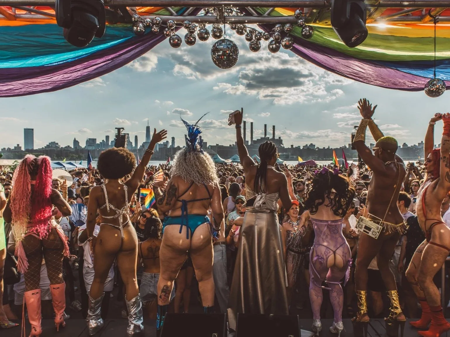 Pride+2025-+Glitterbox+x+Tiki+Disco+x+House+of+Yes+by+Kenny+Rodriguez-117.jpg