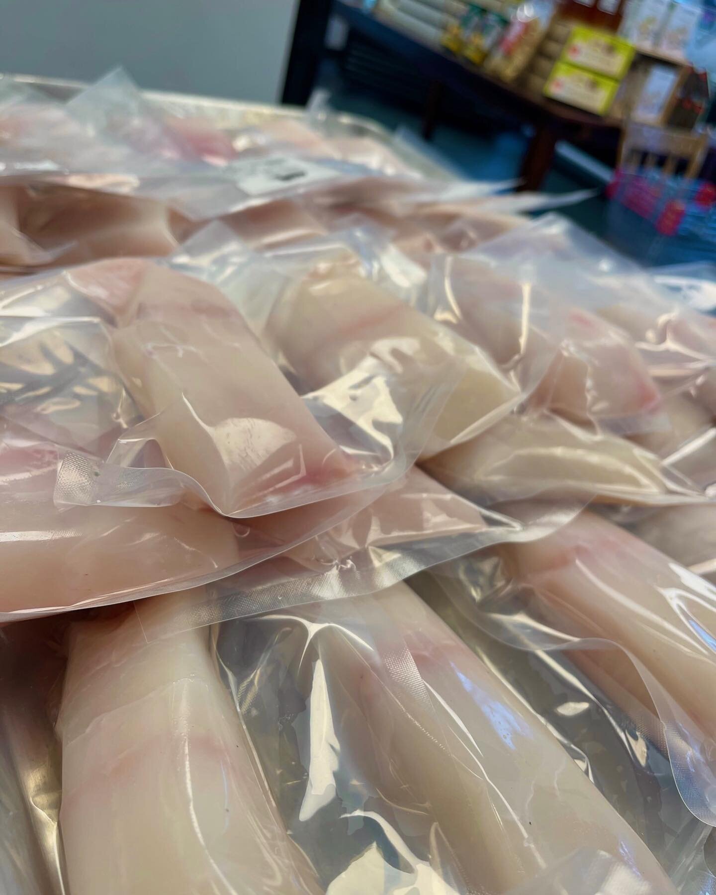 Did you know? We sell fish! Just for the 'halibut' 🤪🐟 

Halibut season has begun! Visit our store and Saturday markets for local and delicious fish 🎣

🐟 NS Wild Halibut
🐟 NS Inland Atlantic Salmon
🐟 Ont Rainbow Trout
🐟 Ont Smoked Trout

Find u