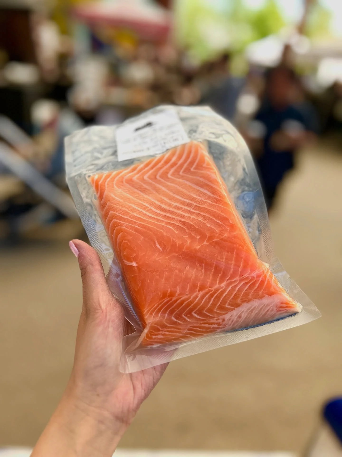 Hey folks! We have lots of fresh fish for this long weekend! Check out what we're bringing fresh in-store and to @evergreen_brick_works and @thestopfarmersmarket on Saturday!

Fresh Fish for this week 🐟 
NS Atlantic Salmon
PEI Mussels
Ont Rainbow tr