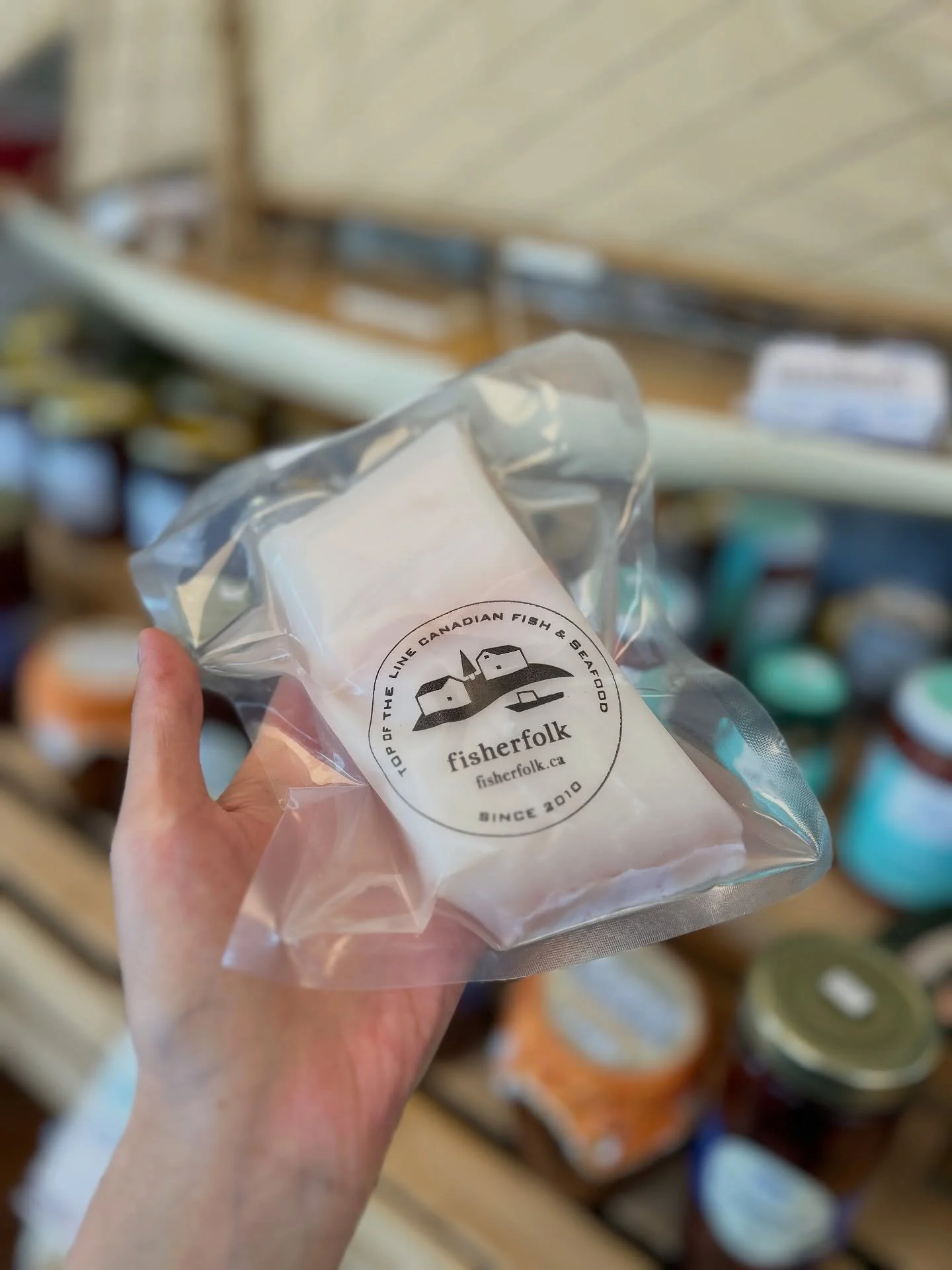 Hey folks! We'll be at @evergreen_brick_works and @thestopfarmersmarket tomorrow serving delicious fresh and frozen fish and seafood! Check below to see what exciting things we have this week 👇 

Fresh Fish for this week 🐟 
NS Halibut (First of the