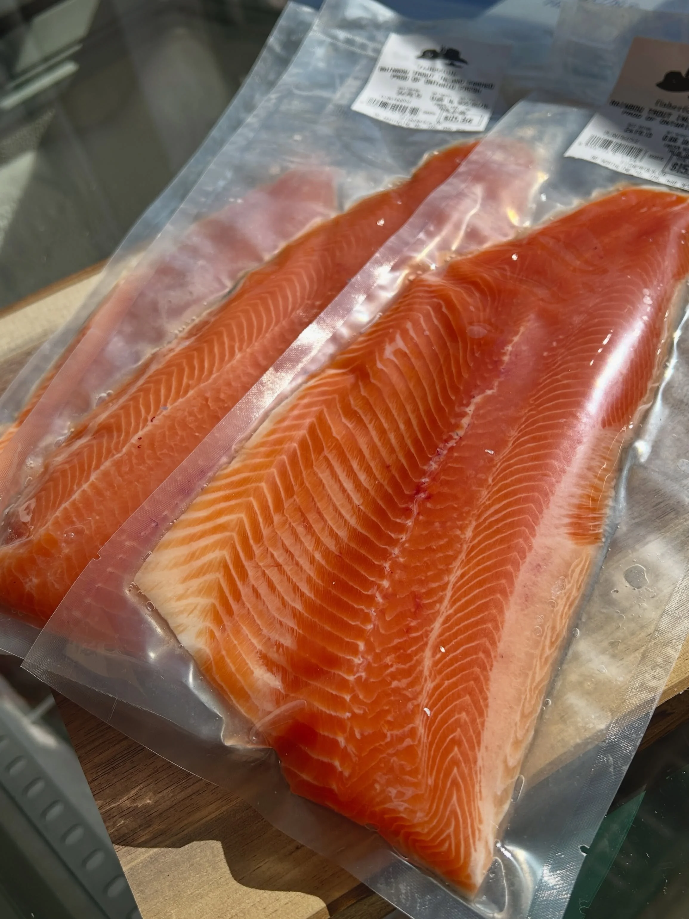 Hey folks! 👋  A friendly reminder that we'll be away from the Saturday markets on May 30th, but we'll be at @dufferingrovemarket tomorrow from 3-7PM for all of your fish and seafood needs! If you can't make it, worry not: our store will still be ope