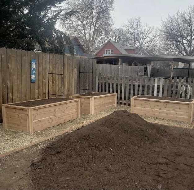 The finished garden, just waiting for plants and final trellises.