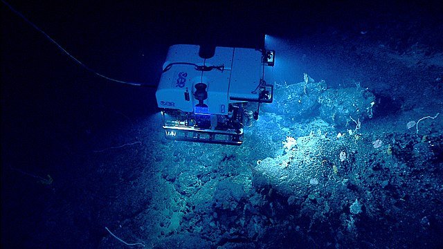 rov underwater completing a survey