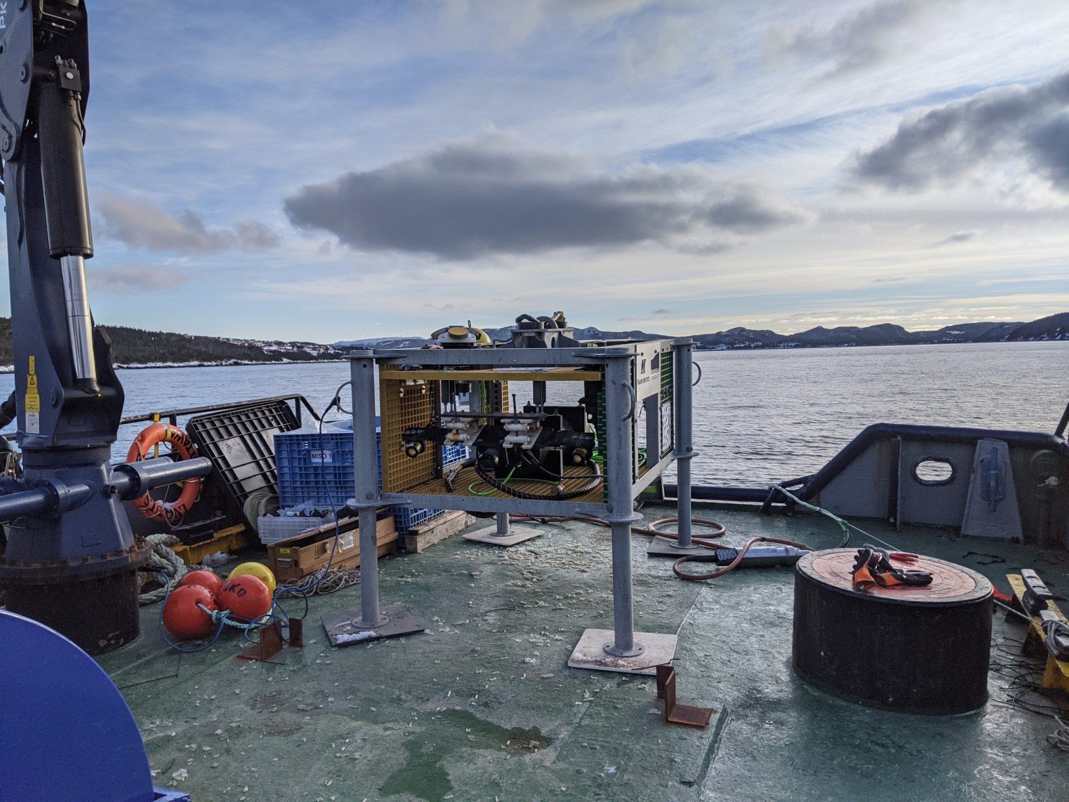 subsea observatory camera system on boat enables remote real-time and long-term monitoring of seafloor as part of ocean observatory initiative