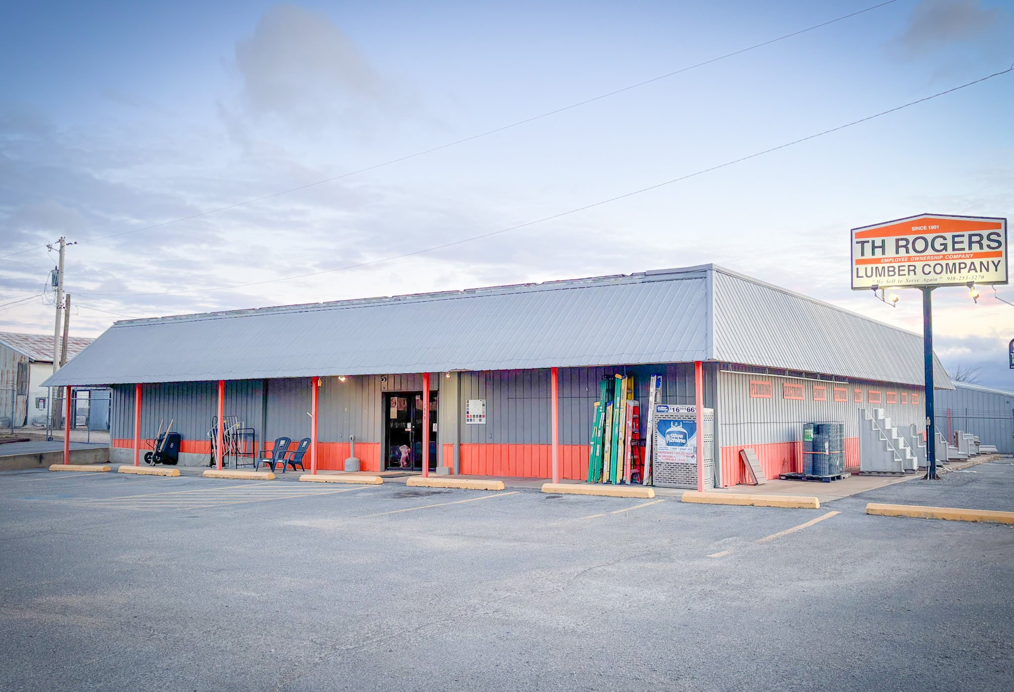 TH Rogers Lumber Company in Jay, OK