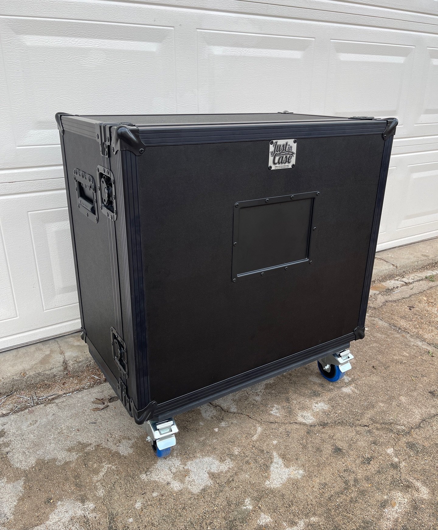@orangeamplifiers 2x12 cab live-in case #roadcase #roadcases #flightcase #flightcases #atacase #atacases #orangeamps