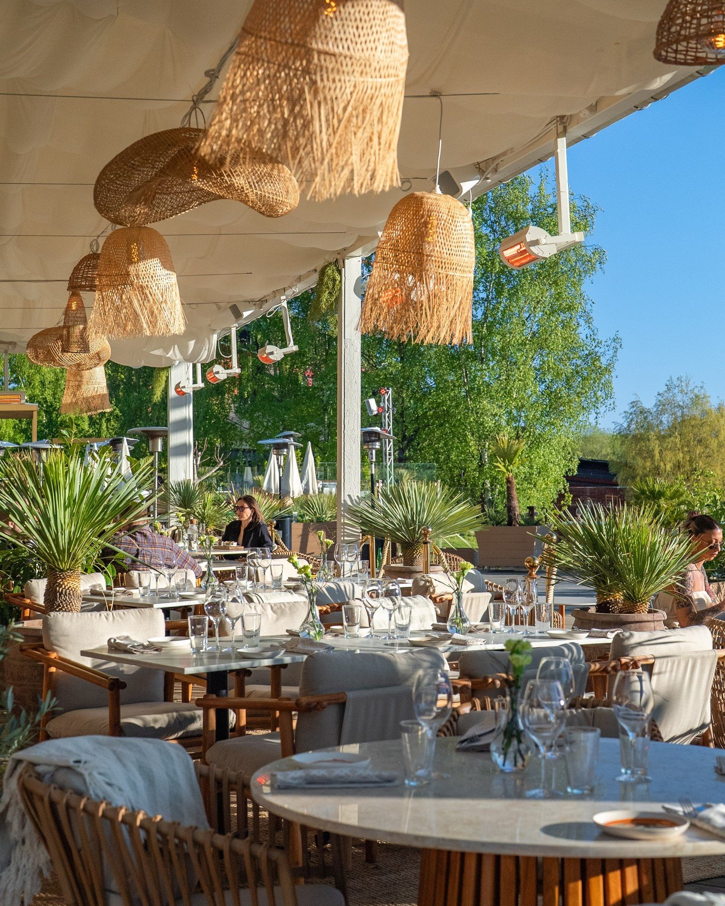 L&ouml;rdag p&aring; Josefinas = dags att landa i semestermode 🌴
Oavsett om du kommer f&ouml;r brunch, bubbel eller bara k&auml;nslan &ndash; v&aring;r terrass st&aring;r redo.

Boka din plats via l&auml;nk i bio! 

#josefinasthlm #l&ouml;rdag #brun