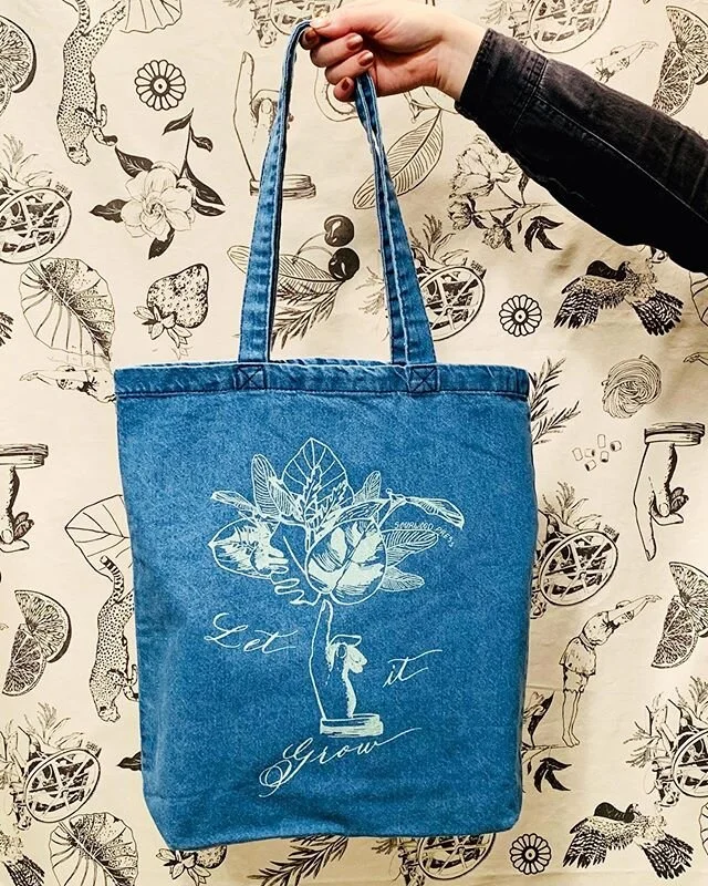 Our tote bags are finally listed for sale on our Etsy shop!! They are very good at holding hopes, dreams, groceries and other essentials. .
.
.
.
#sourwoodpress #letterpess #print #printmaking #silkscreen #screenprinting #makers #makersmovement #make