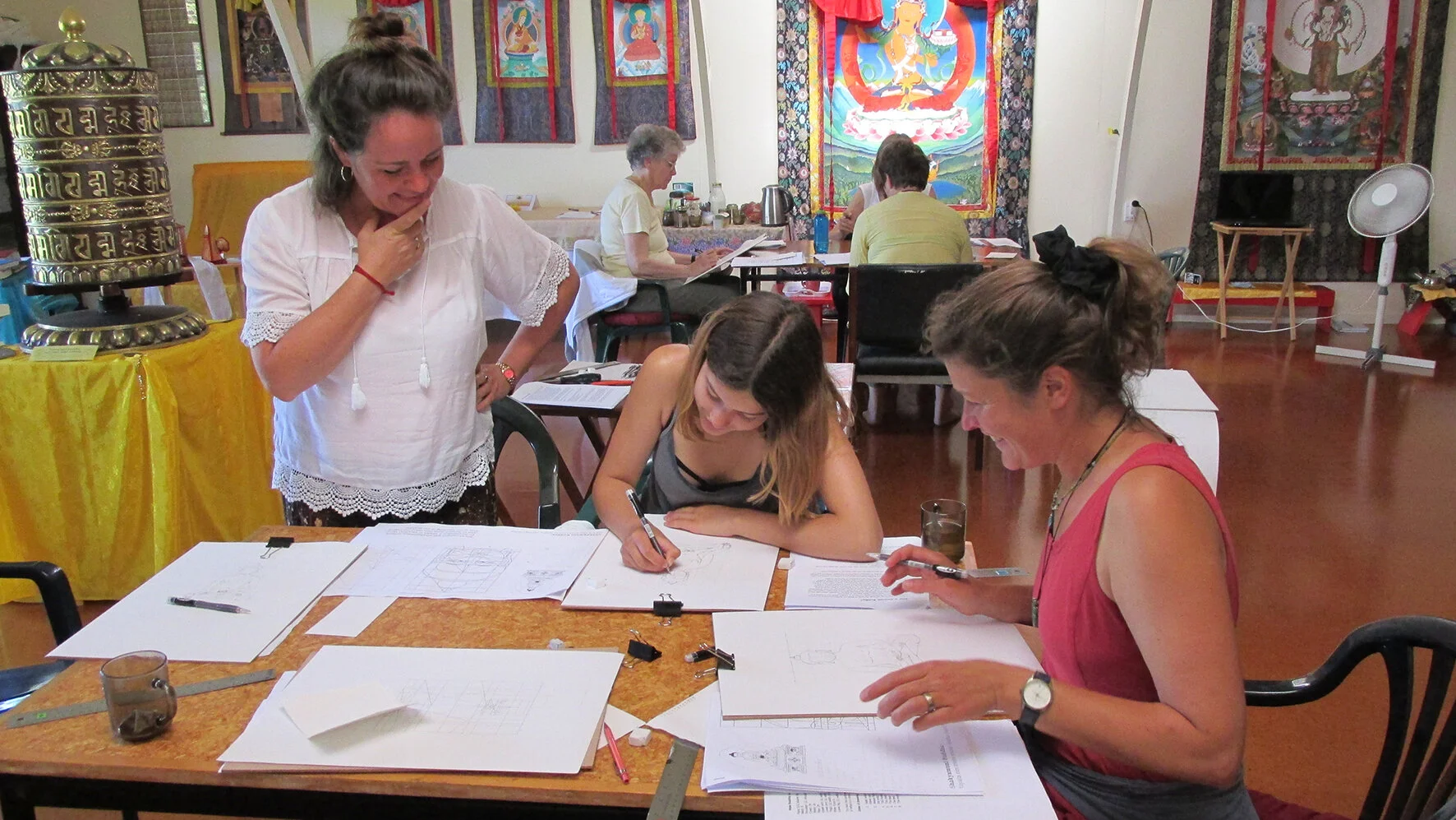 Teaching how to draw medicine Buddha in Coromandel