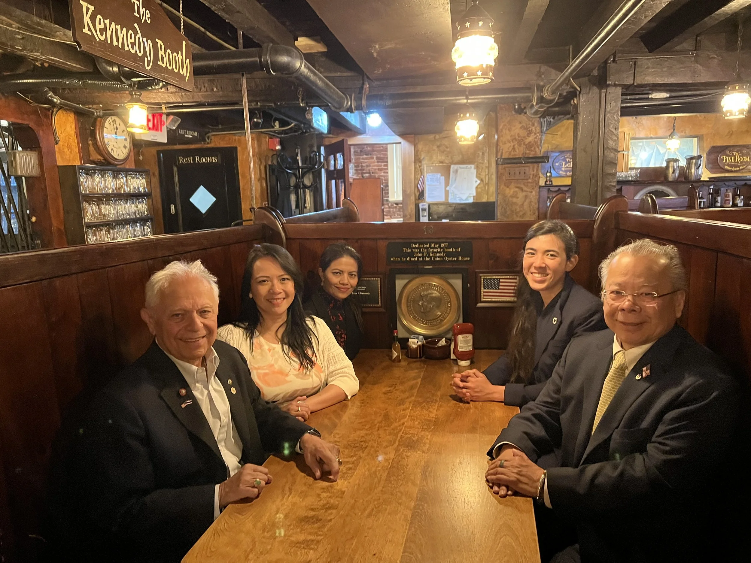 Joe Milano, Honorary Thai Consul General, joins Reps. Nguyen, Howard, Uyterhoeven, and Wong in the Kennedy Booth at the Union Oyster House (2023)