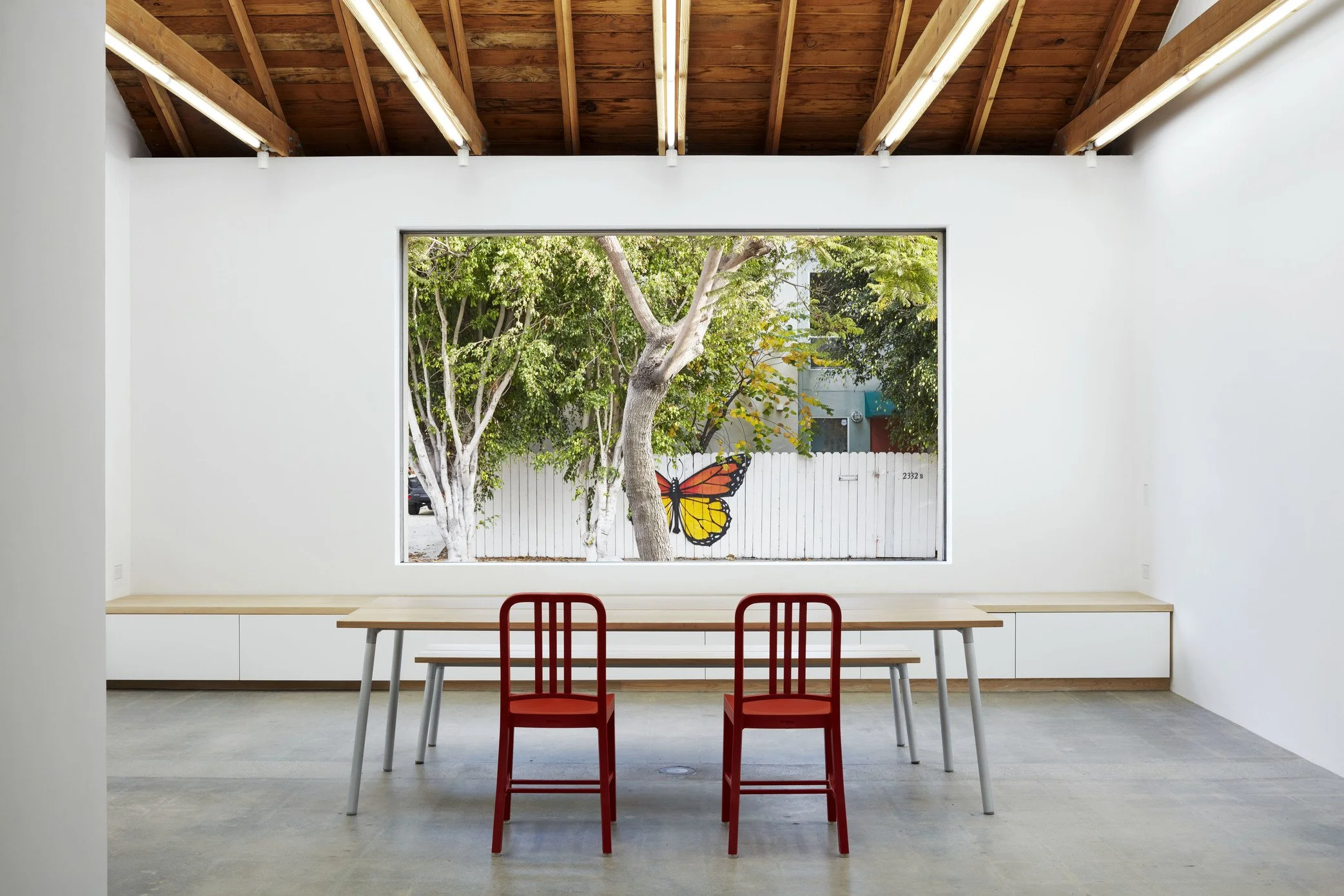 Emeco 111 Navy_Photo credit Martin Tessler.jpg