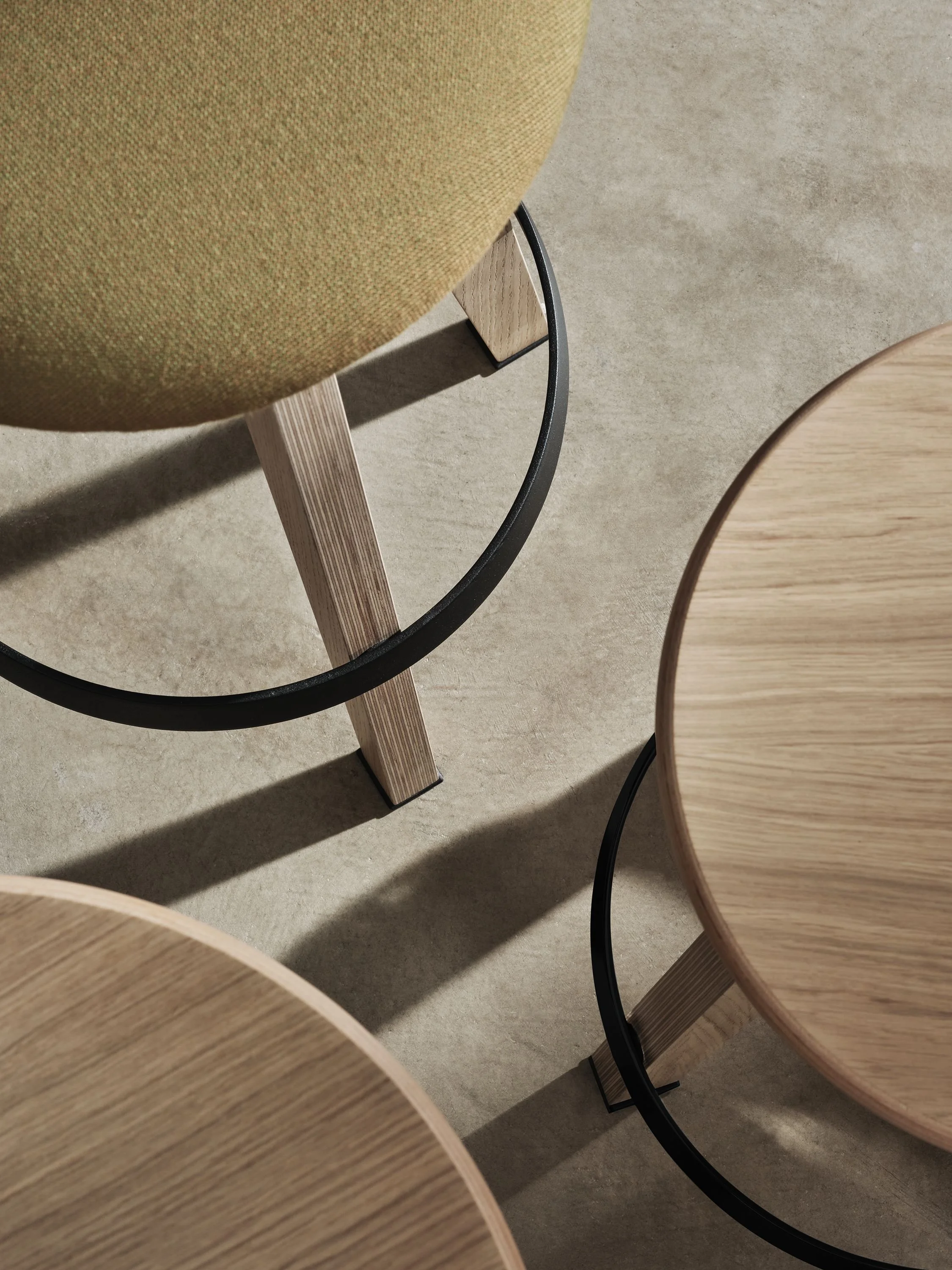 maksim_stool_andreu_world_3.jpg
