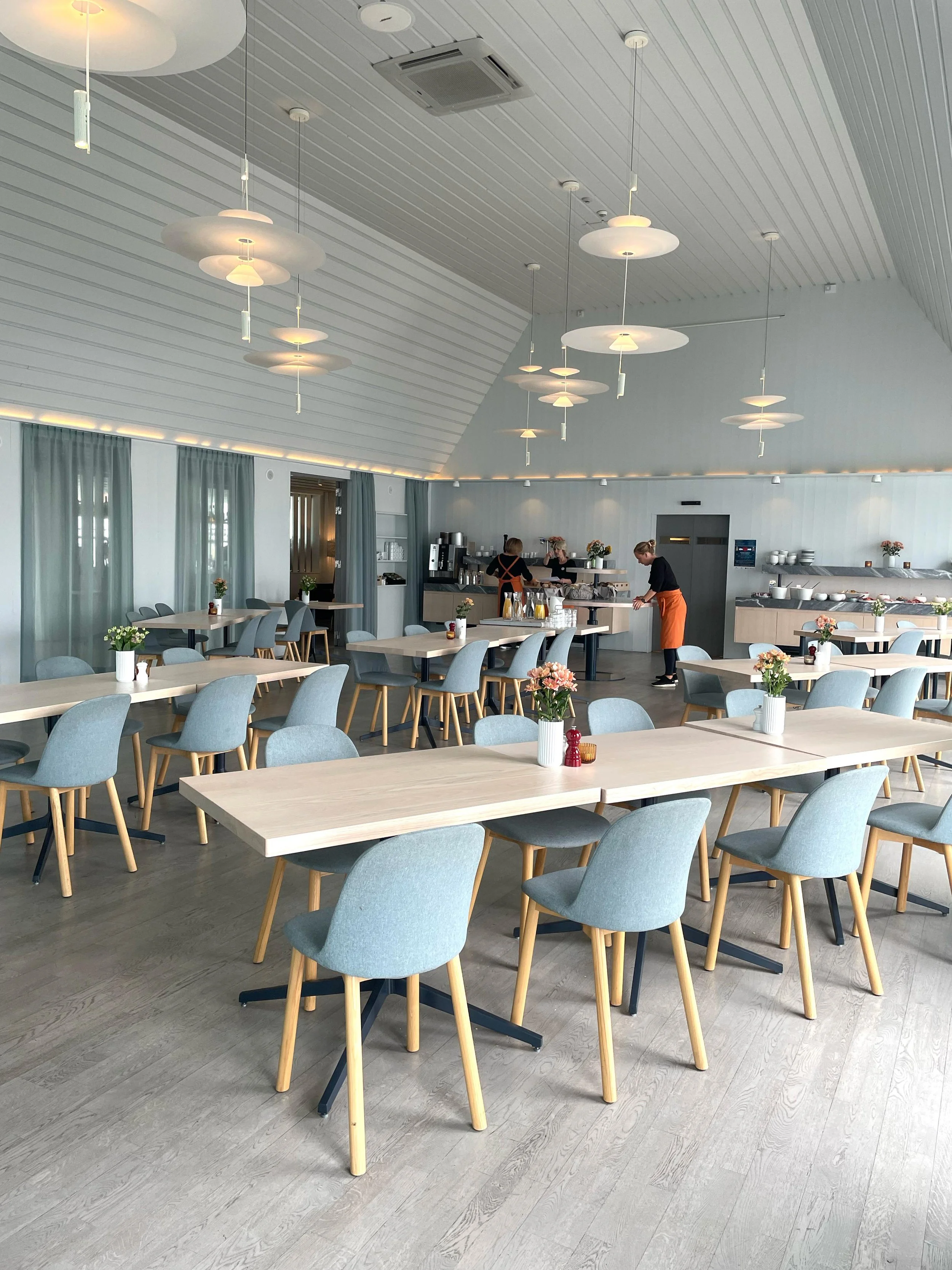 Emeco Alfi Soft b.jpg