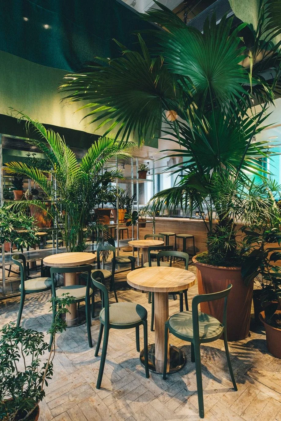 Emeco On On chairs b_Project by Claesson Koivisto Rune_Photo credit Yikin Hyo.jpg