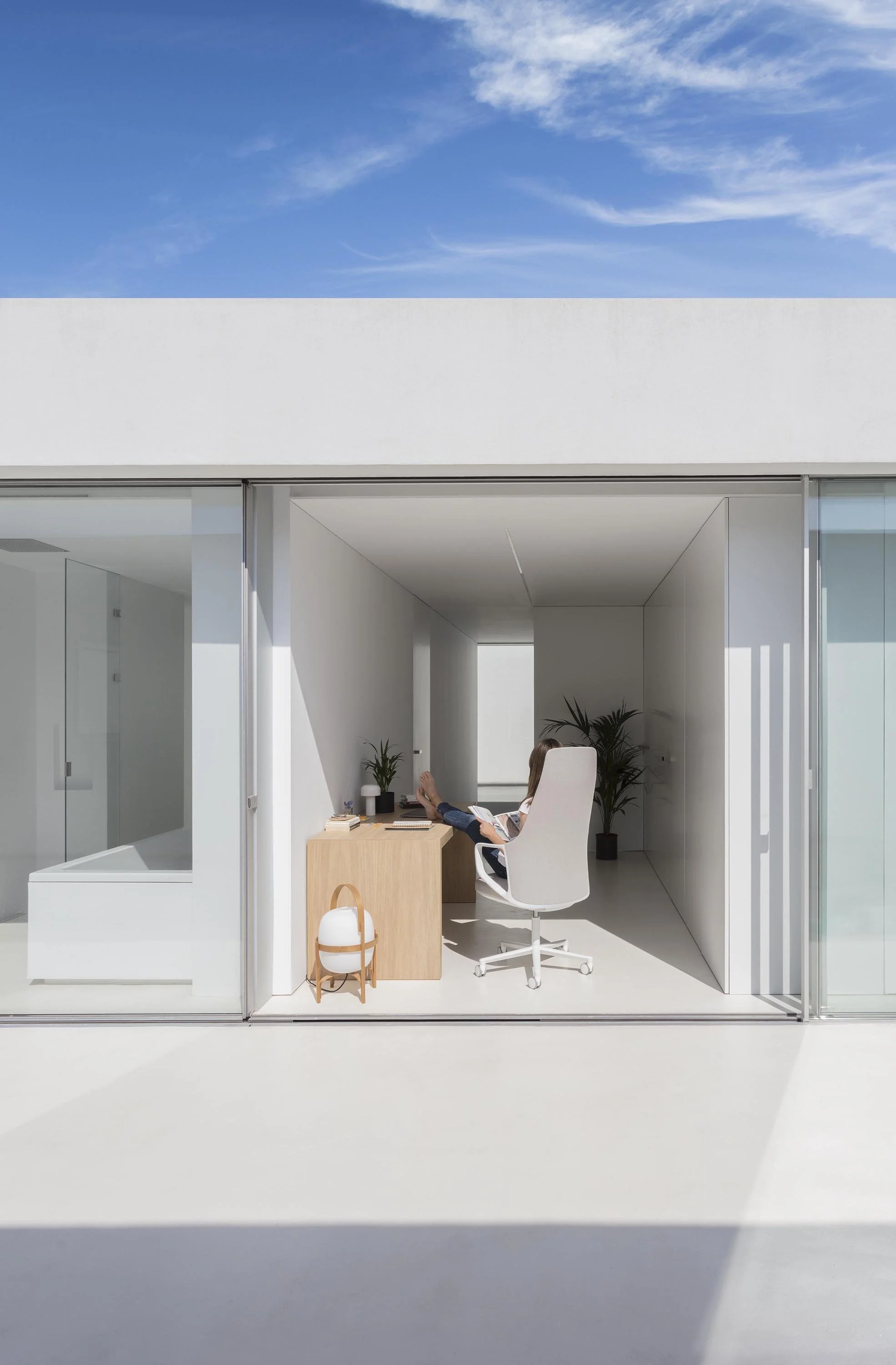 calma_chair_andreu_world_8.jpg