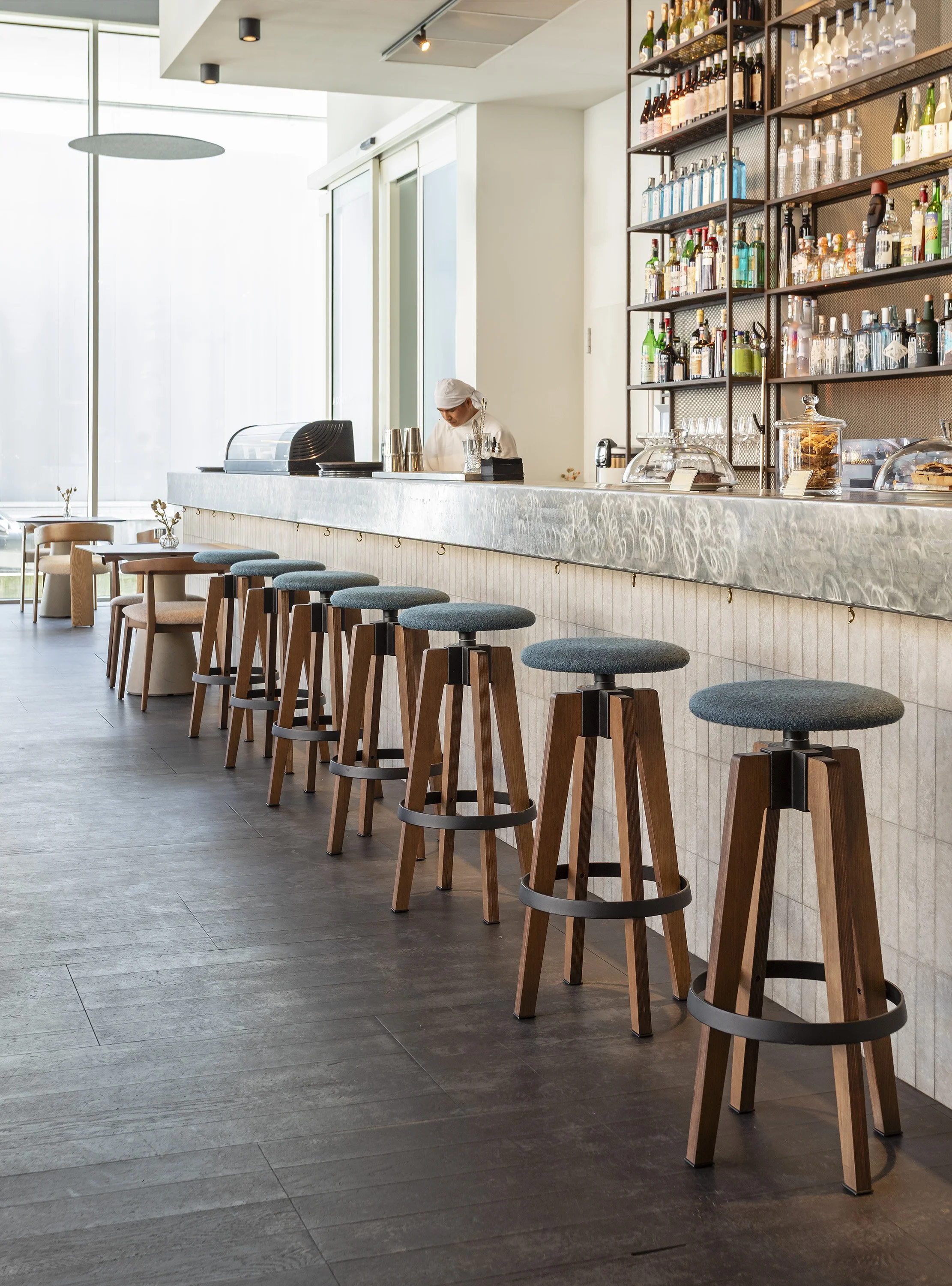 maksim_stool_andreu_world_10.jpg