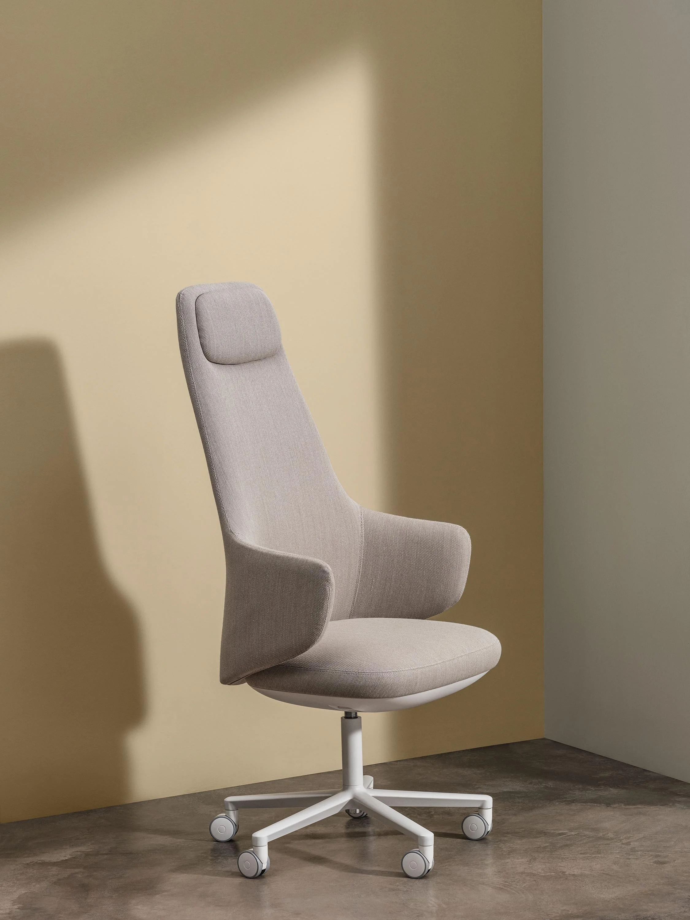 calma_chair_andreu_world_7.jpg